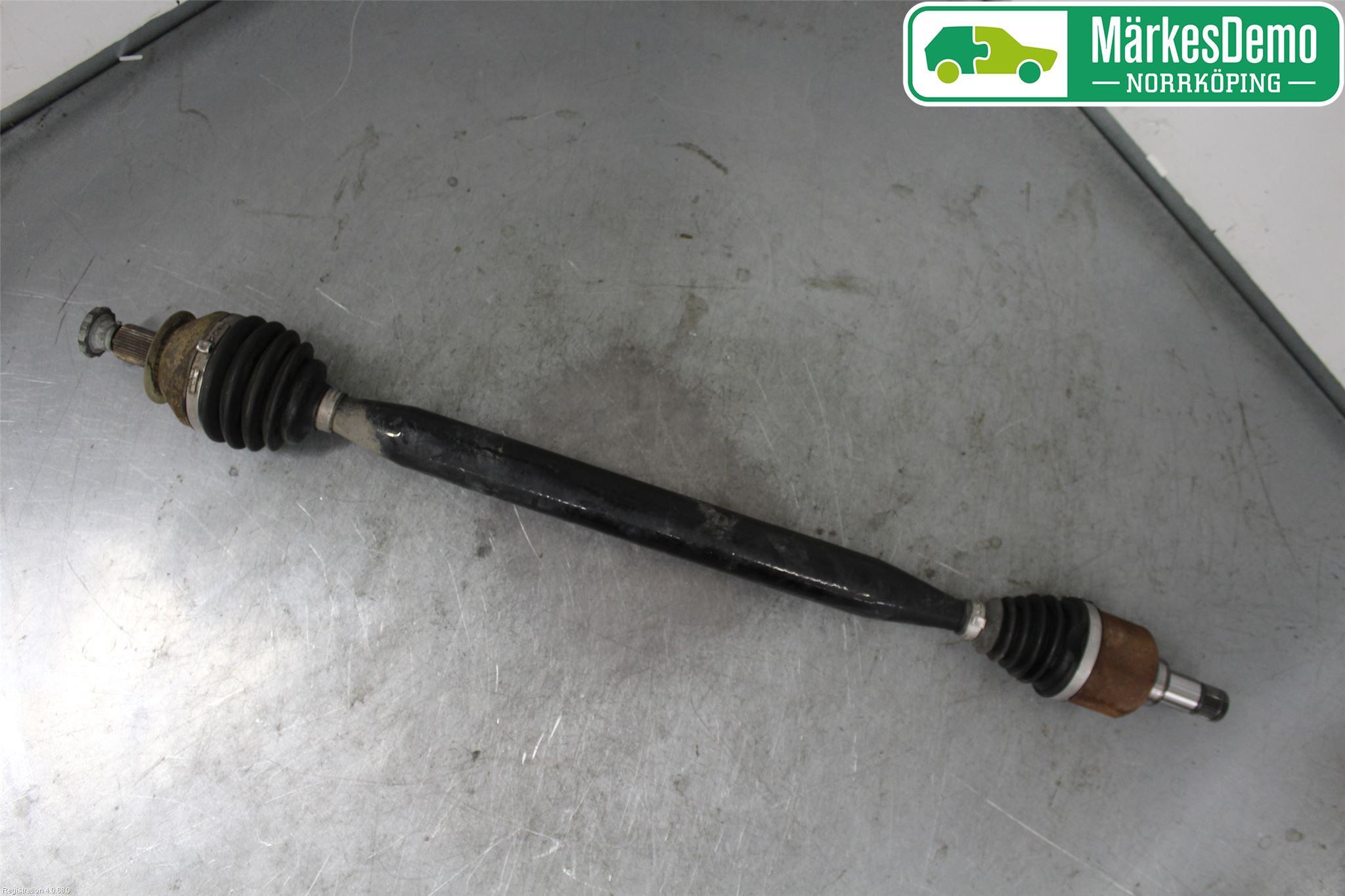 Volkswagen VW POLO VI 18->> Drivaxel Fram Höger
