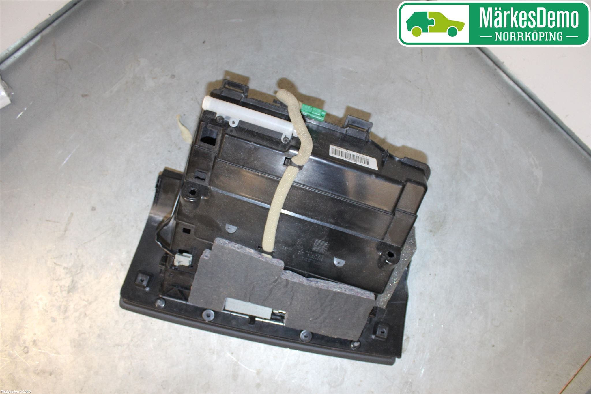 Volvo V70 08-13 Handskfack