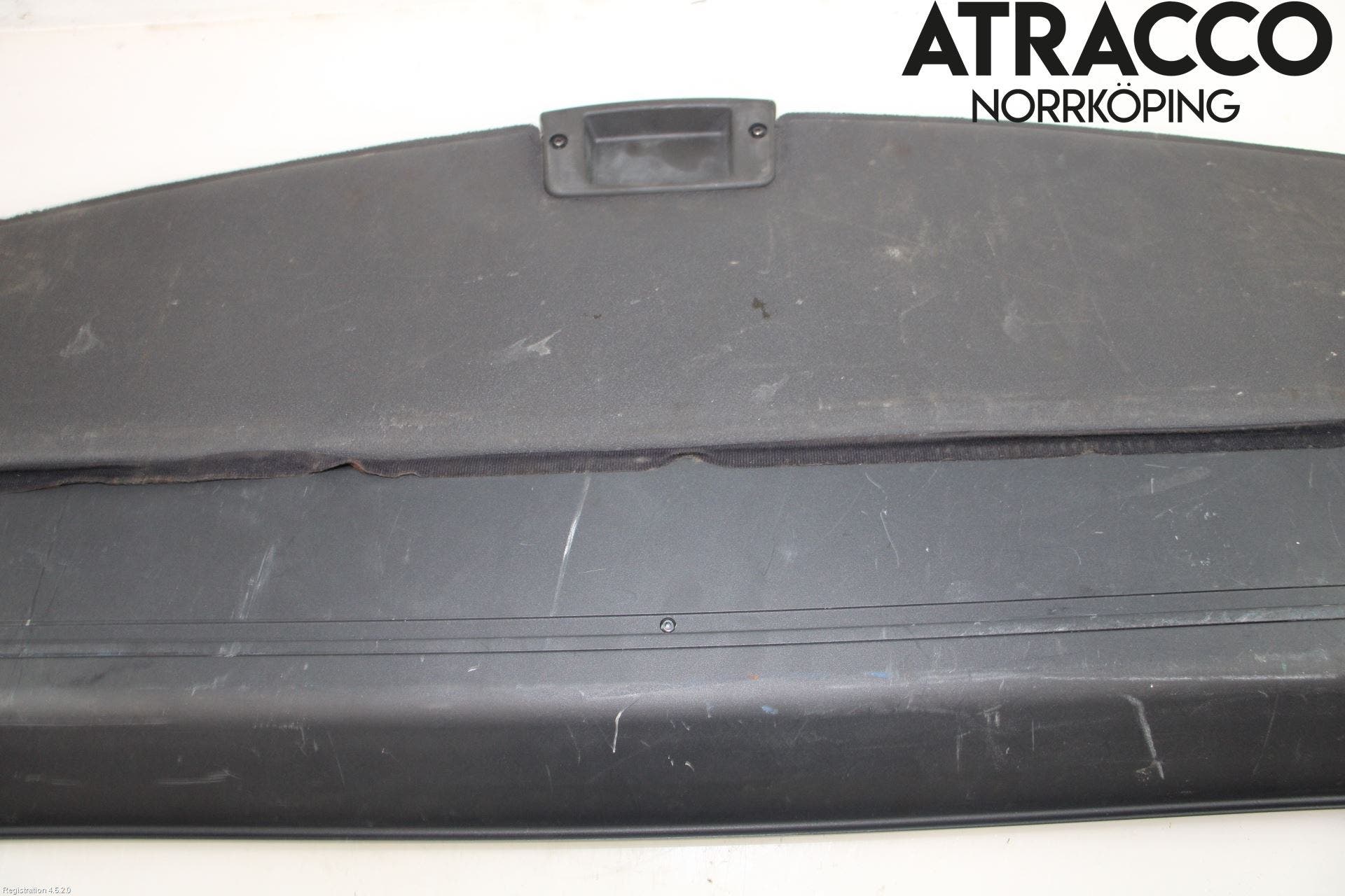 Toyota AVENSIS 03-06 Hatthylla