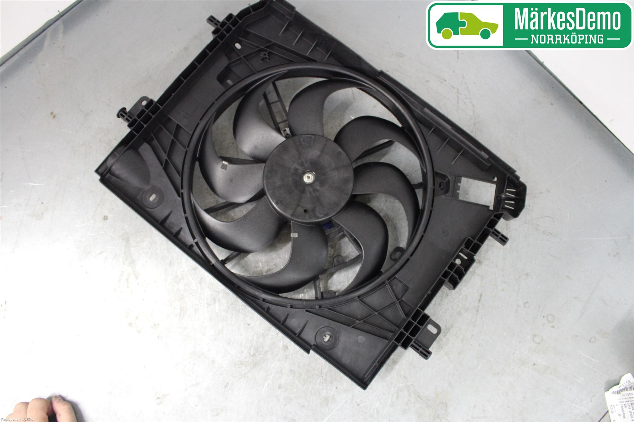 Renault CLIO IV 12-16 Kylfläkt El