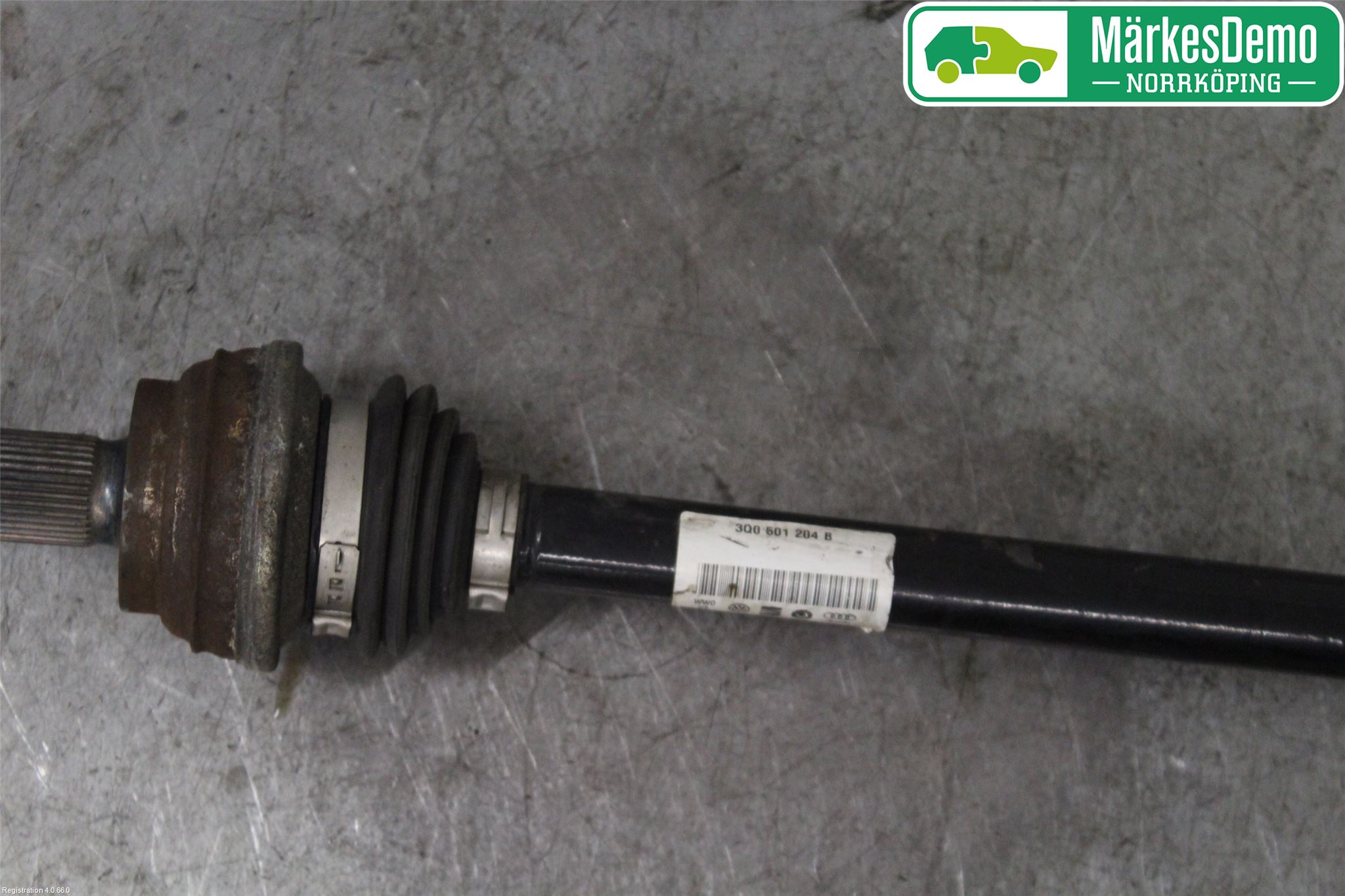 Skoda SUPERB 16-24 Drivaxel Bak Höger