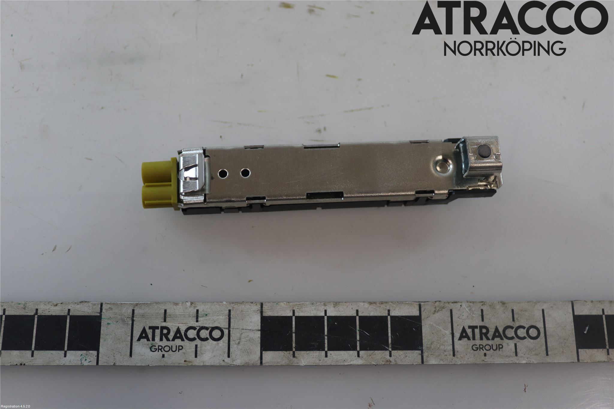 Audi A6 F2/C8 19- Antenn