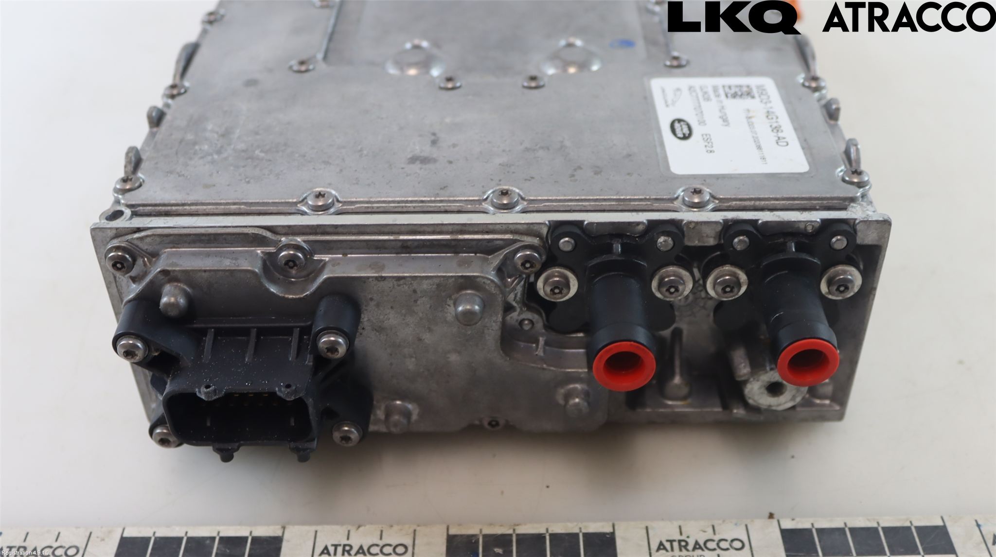 Jaguar I-PACE 18- Inverter 12 -> 220 V