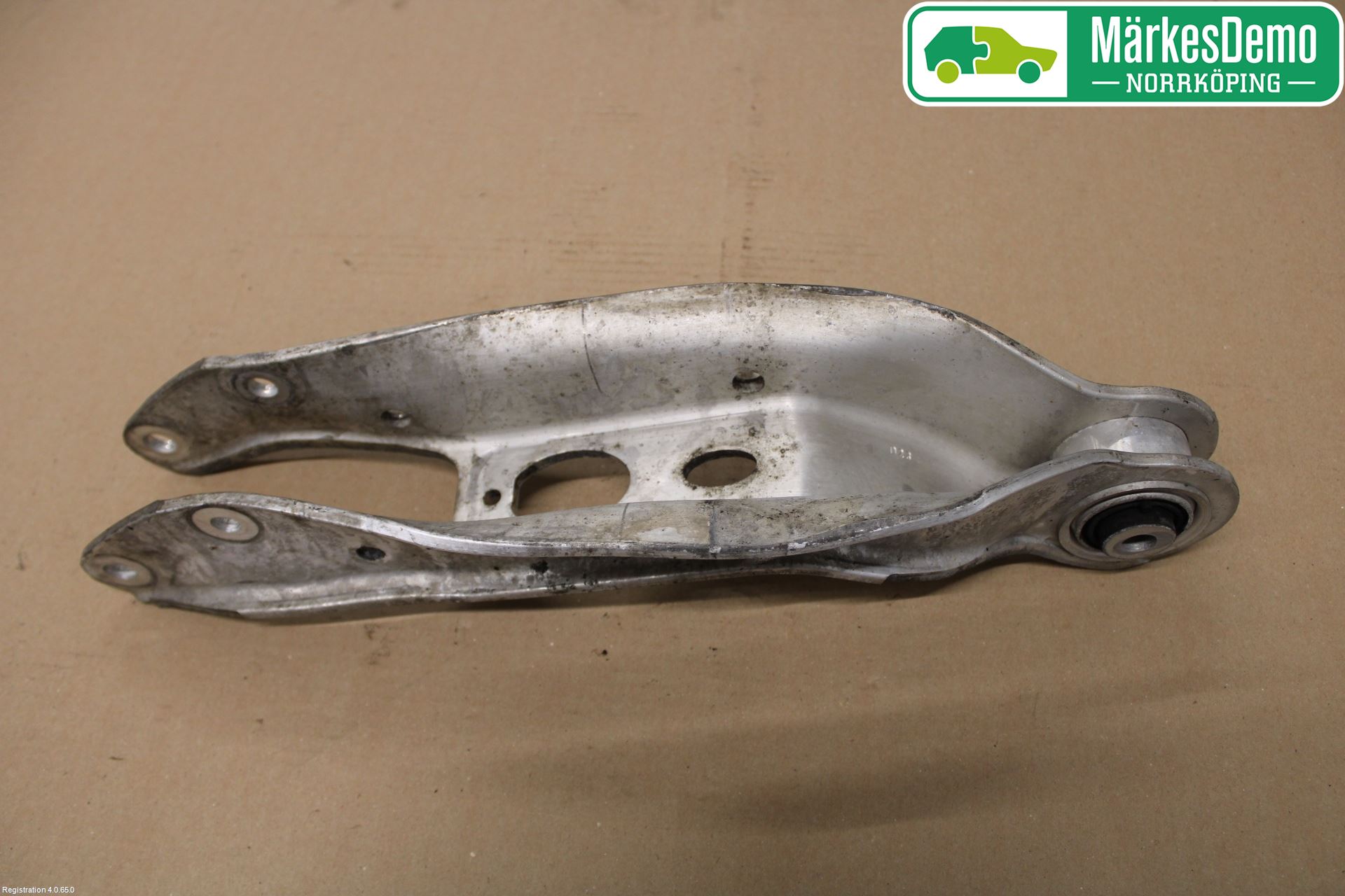 Audi Q7/SQ7 Bärarm Bak Höger