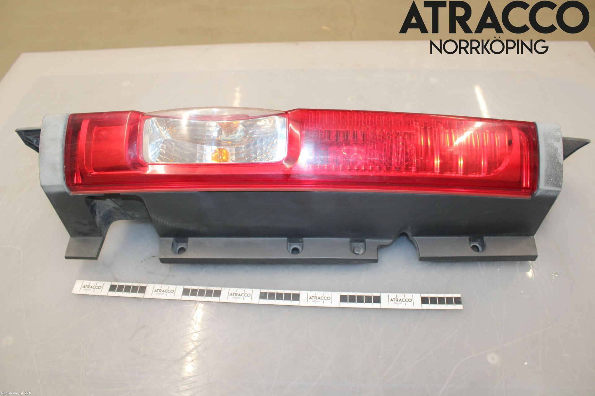 Opel VIVARO 01-14 Bakljus Vänster