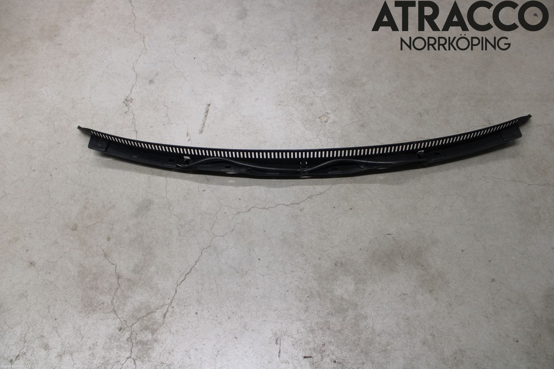 Volvo XC60 14-17 Torpedplåt-Torpedplast