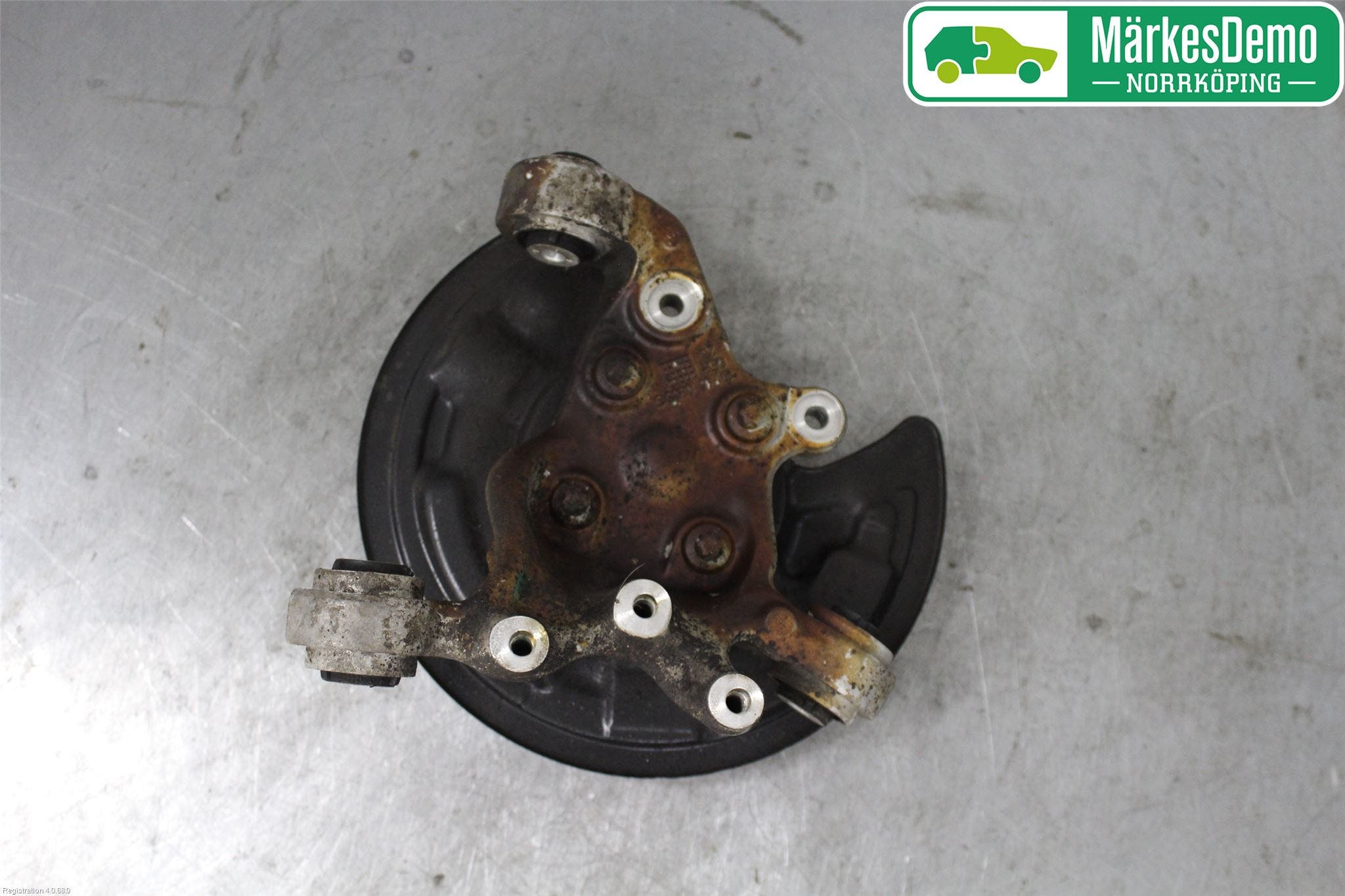 Mercedes-Benz MB GLA-KLASS (X156) 13-20 Hjullagerhus-Spindel Vä B