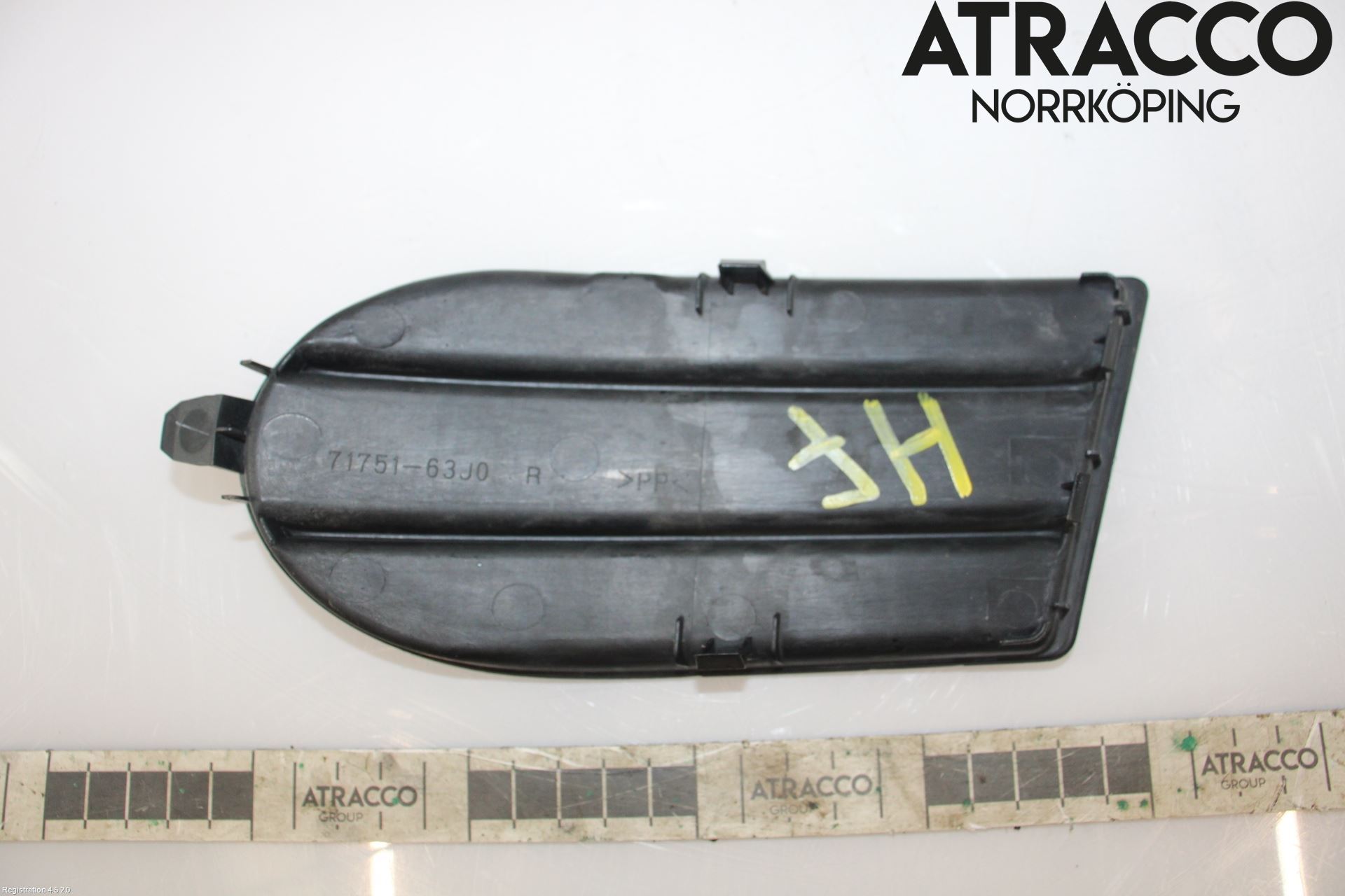 Suzuki SWIFT 05-10 Grilldel Höger