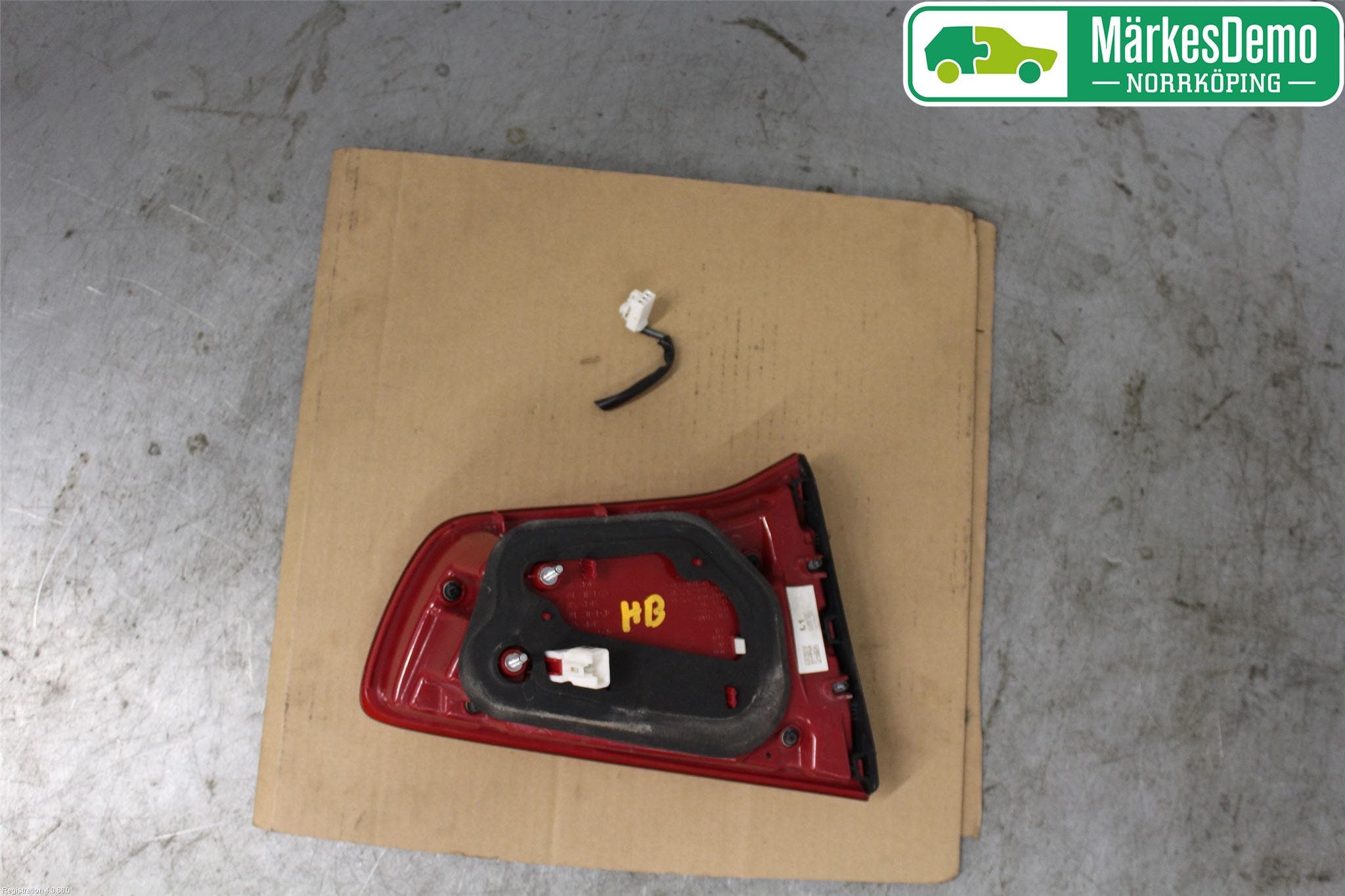 Kia SPORTAGE (SL) 11-15 Bakljus Lucka Hö