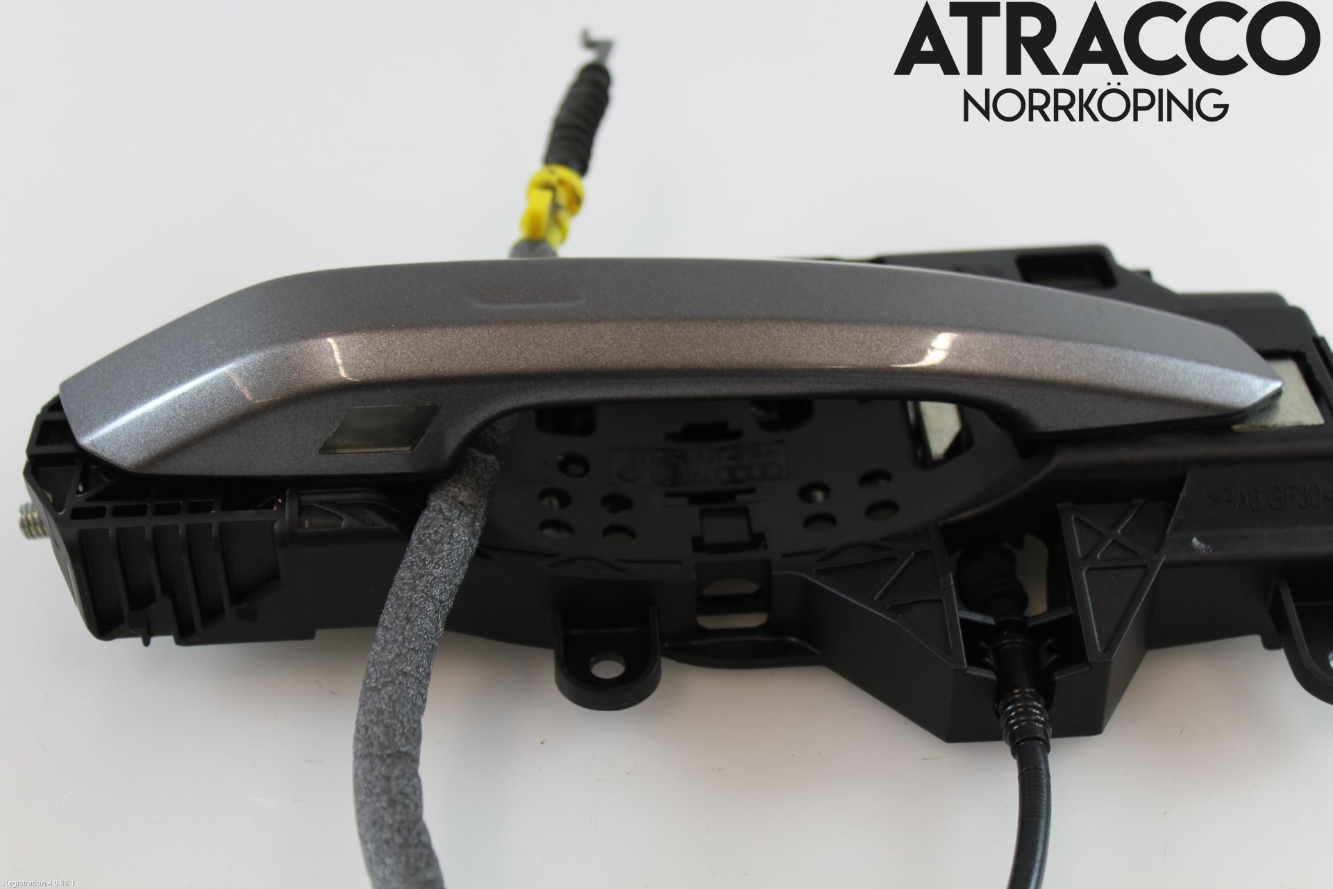 Audi A4/S4 B9 20- Dörrhandtag Yttre Hö