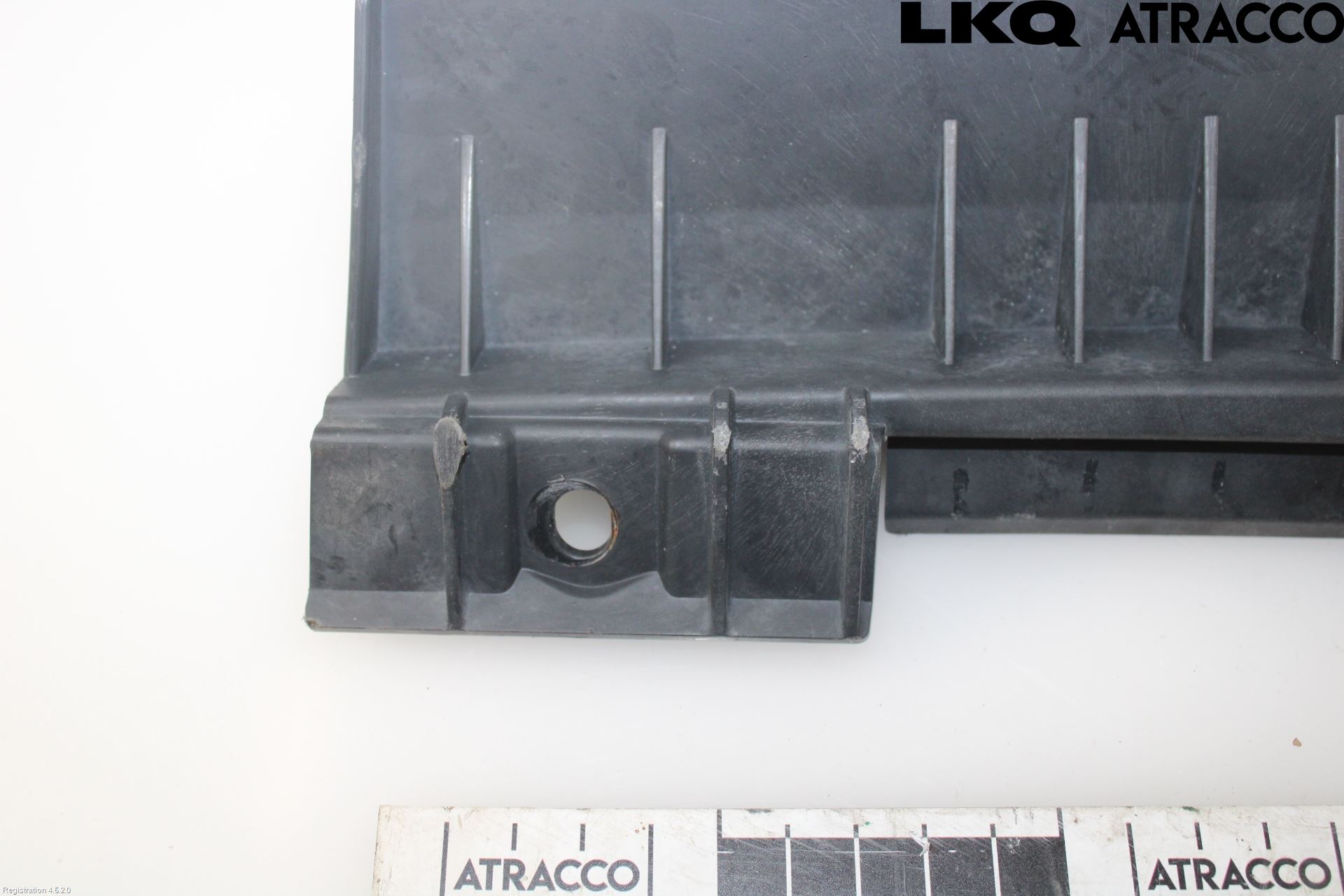 Audi Q5 09-16 Frontplåt