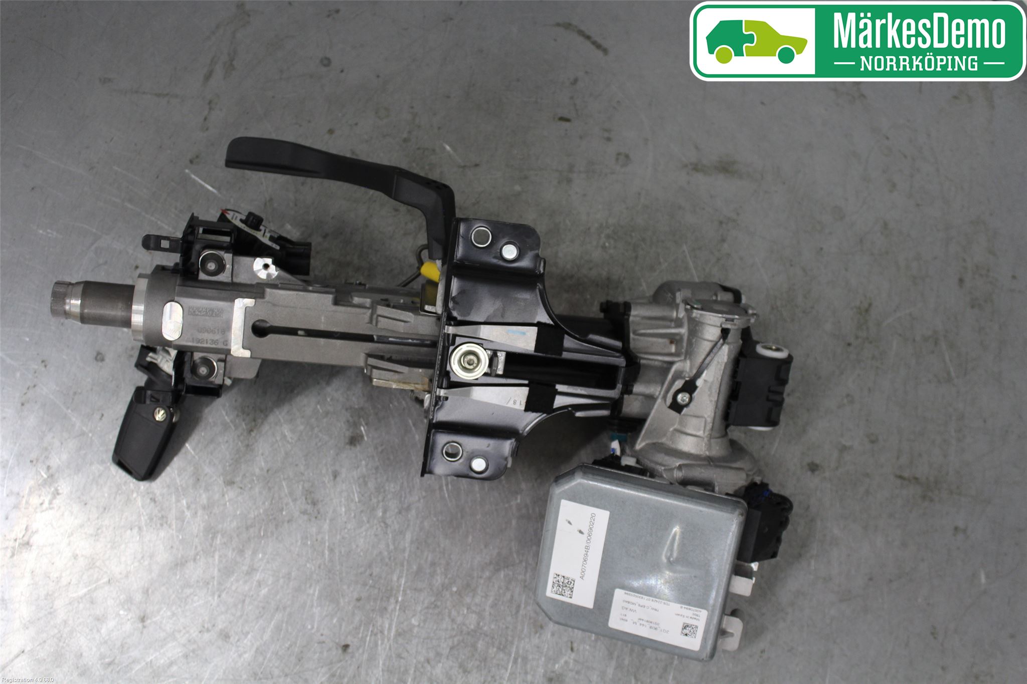 Volkswagen VW POLO VI 18->> Rattaxelagg Med Inb Servo