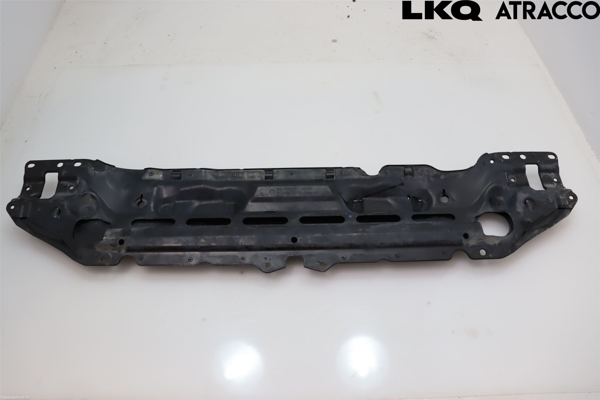 BMW 5 E60/61 Sed/Tou 02-10 Front Huvlåsplåt-Balk