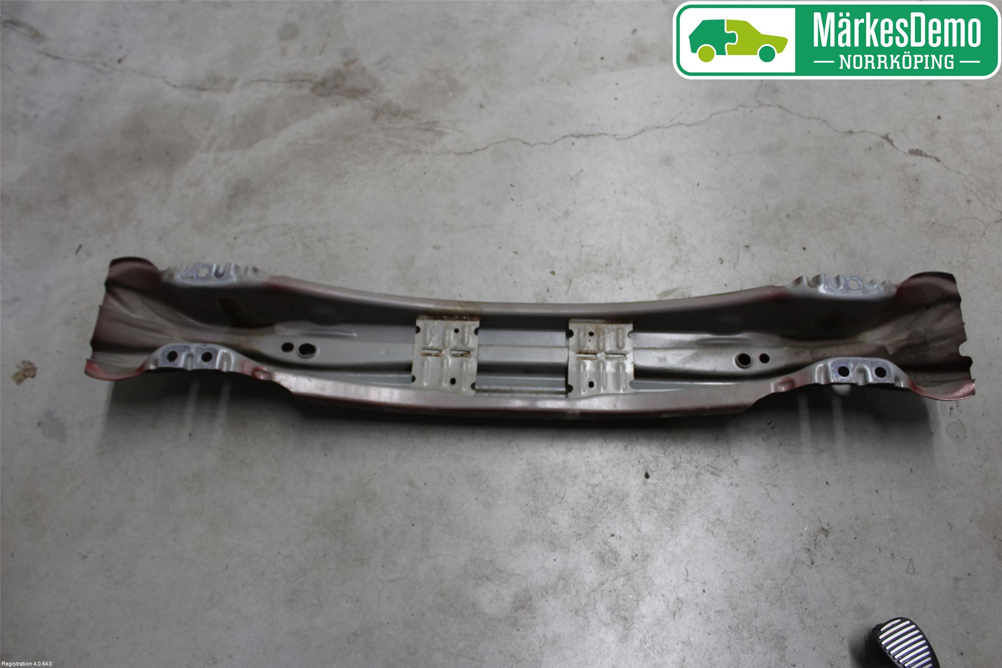 Volvo V40 12-19 Stötfångarbalk Bak