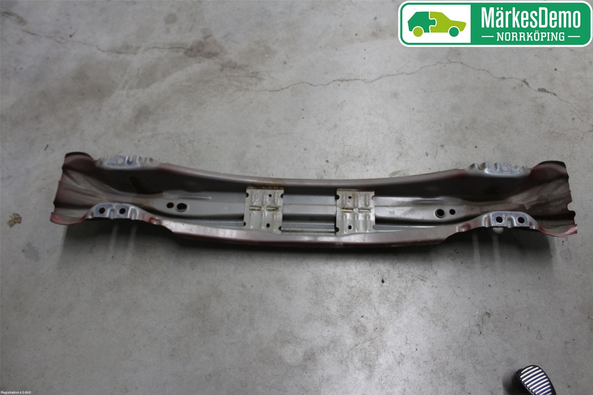 Volvo V40 12-19 Stötfångarbalk Bak