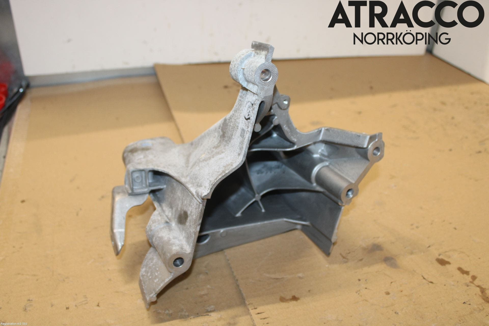 Volkswagen VW GOLF / E-GOLF VII 13-20 Motorfäste