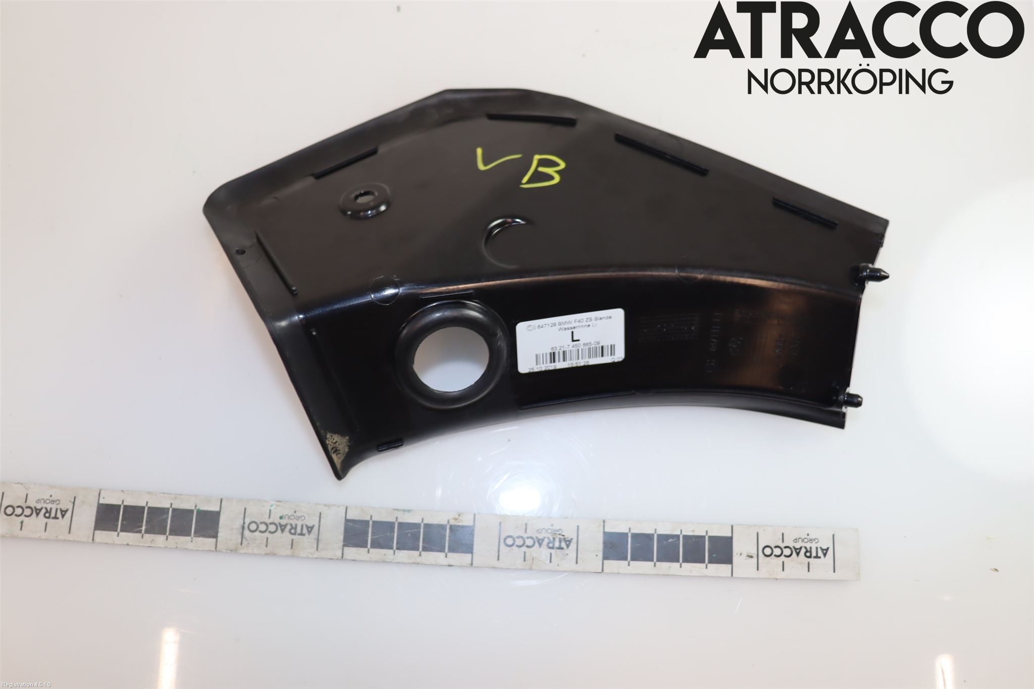 BMW 1 F40 19- Bakljussarg