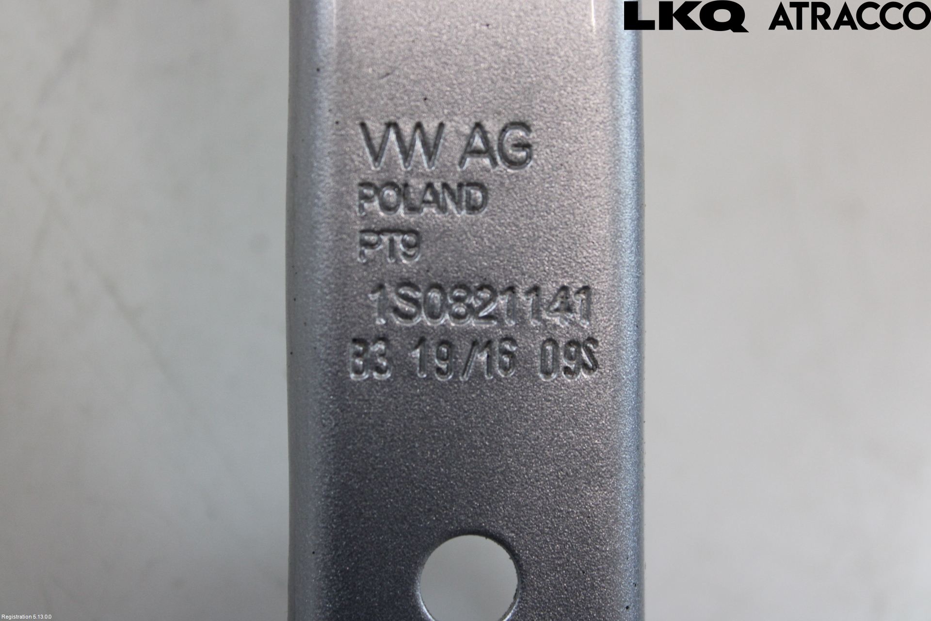 Volkswagen VW UP! / E-UP! Skärmfäste Fram Vä