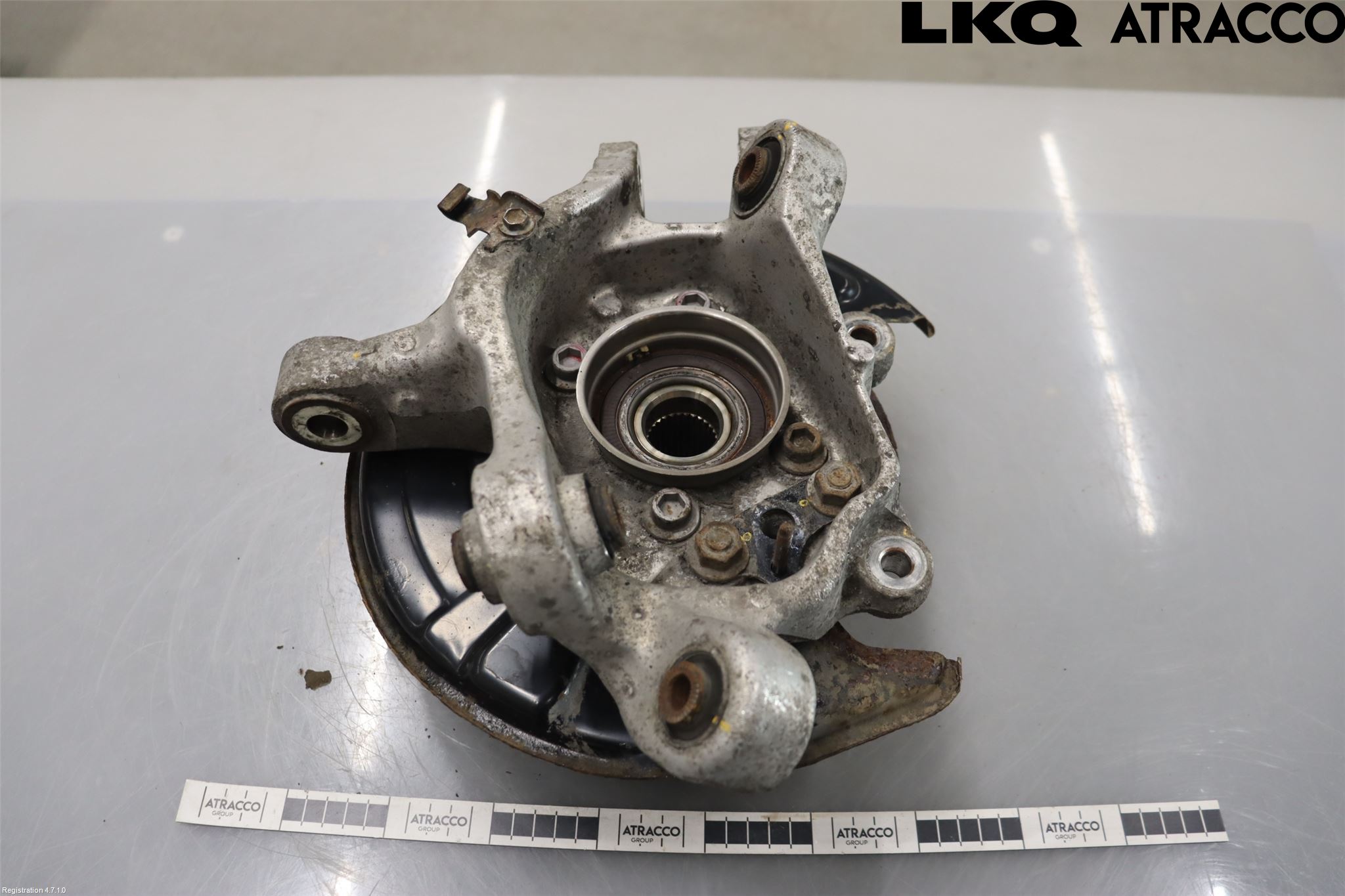 Lexus IS 250/350 14-20 Hjullagerhus-Spindel Vä B