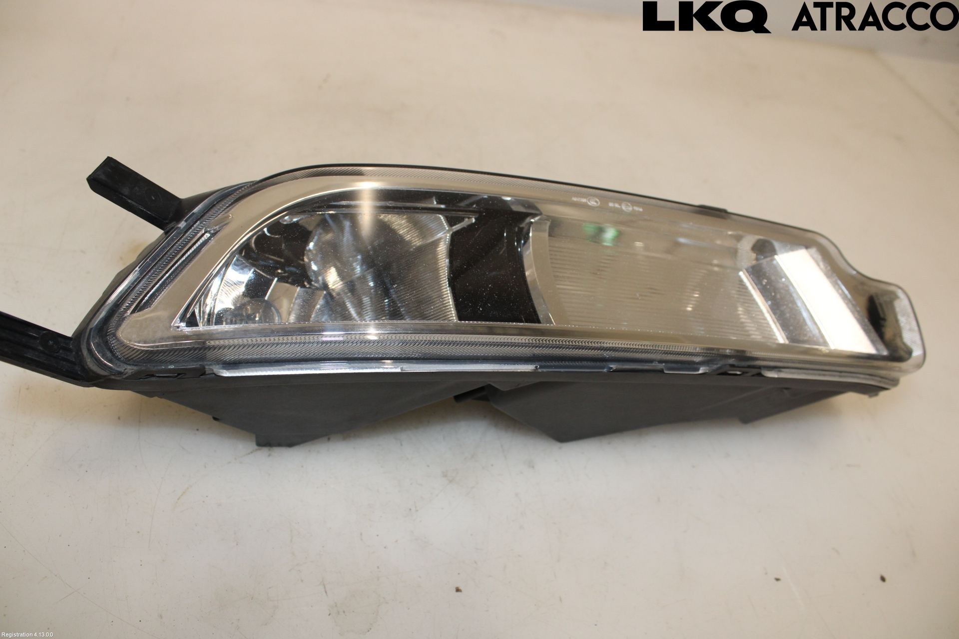 Volkswagen VW PASSAT 15-19 Dimljus-Varselljus Fram