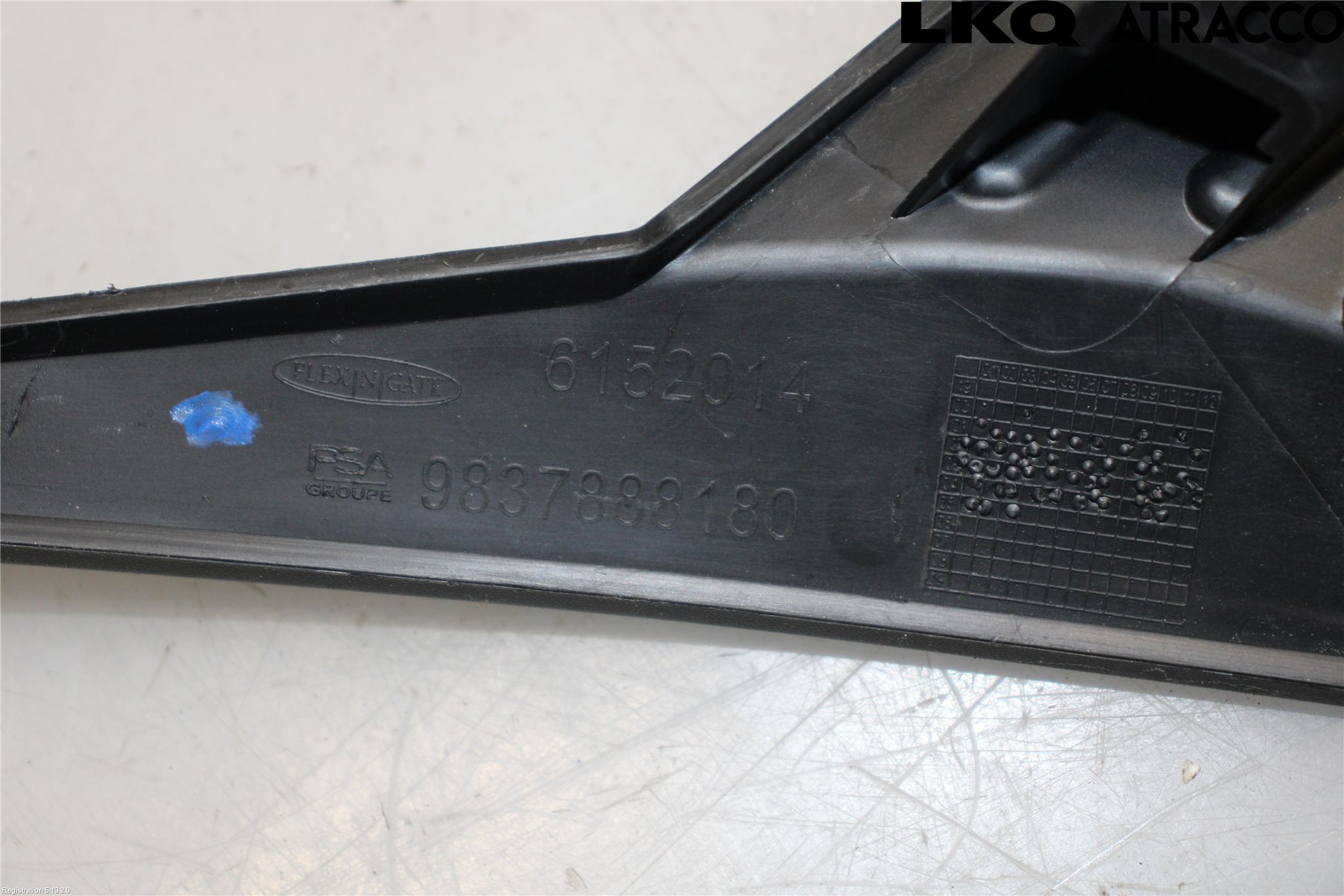 Peugeot 308/E-308 21- Stötfångardel Fram Hö