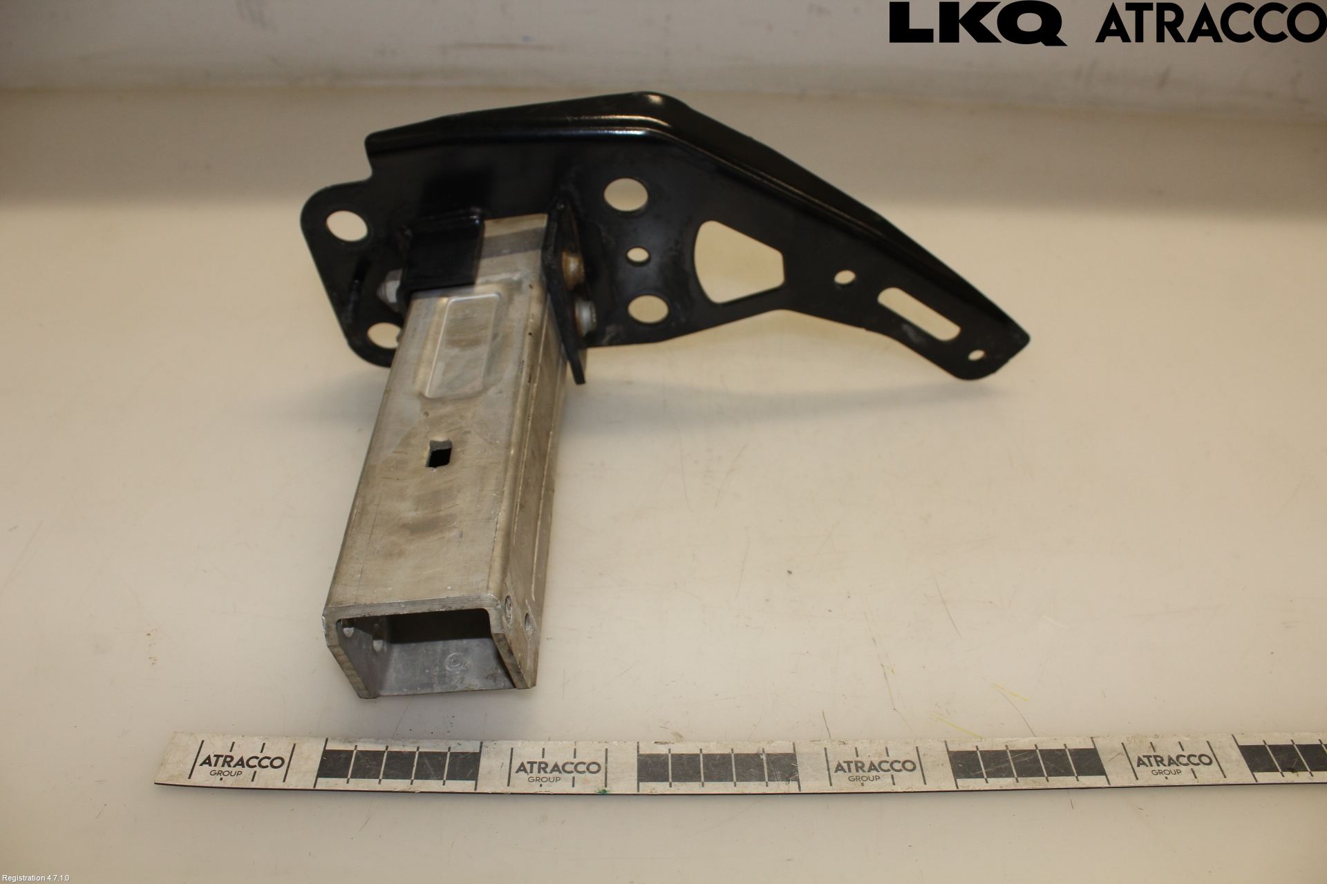 Audi A6/S6     05-11 Stötfångarbärjärn Fram