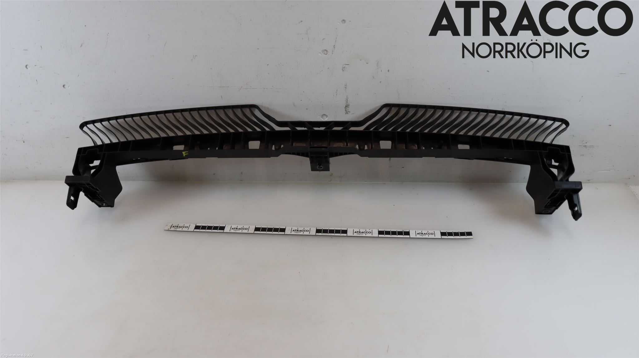 Volkswagen VW TIGUAN ALLSPACE 18- Frontplåt