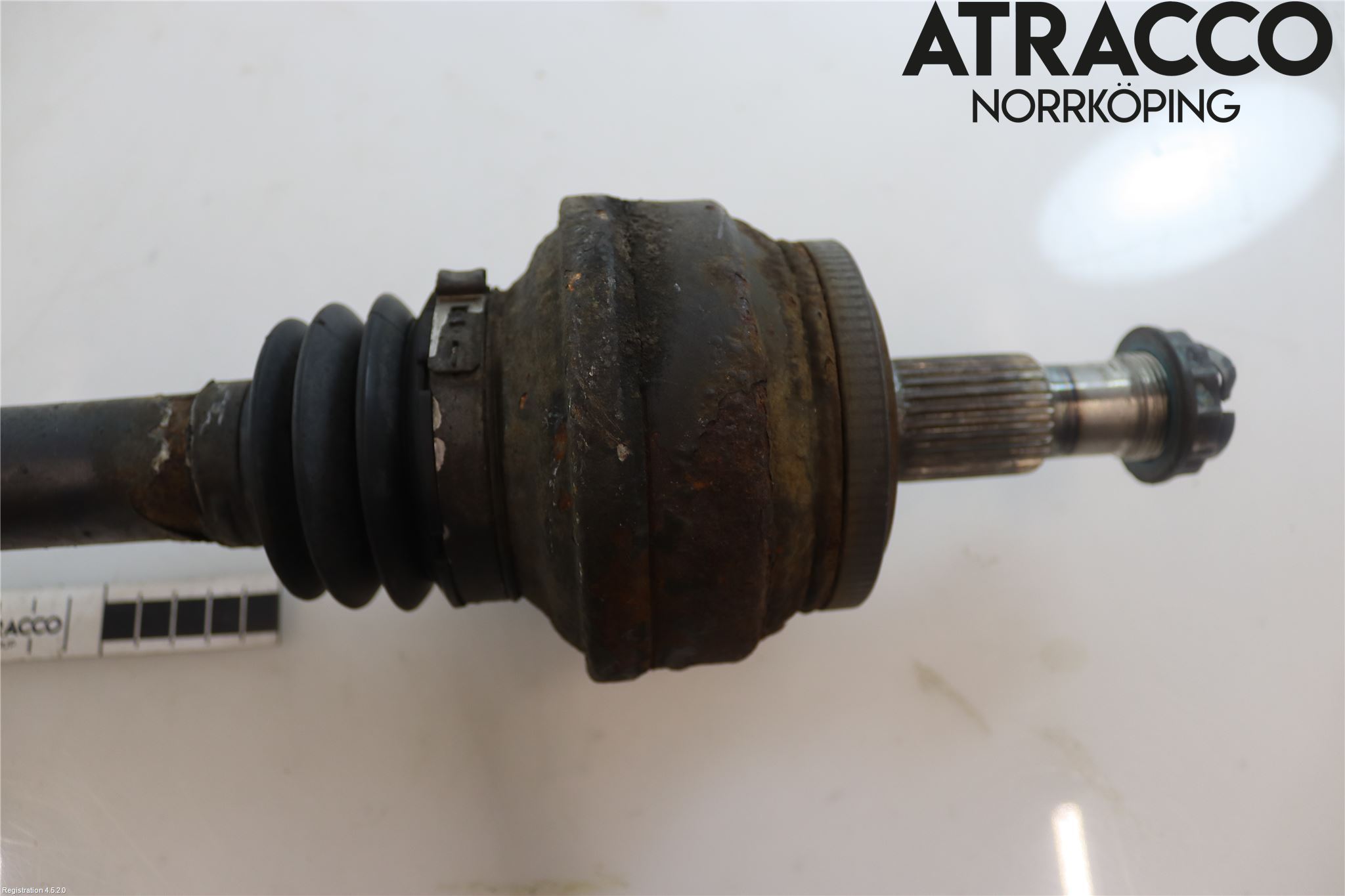 Mercedes-Benz MB CLS (C218/X218) 11-17 Drivaxel Bak Vänster