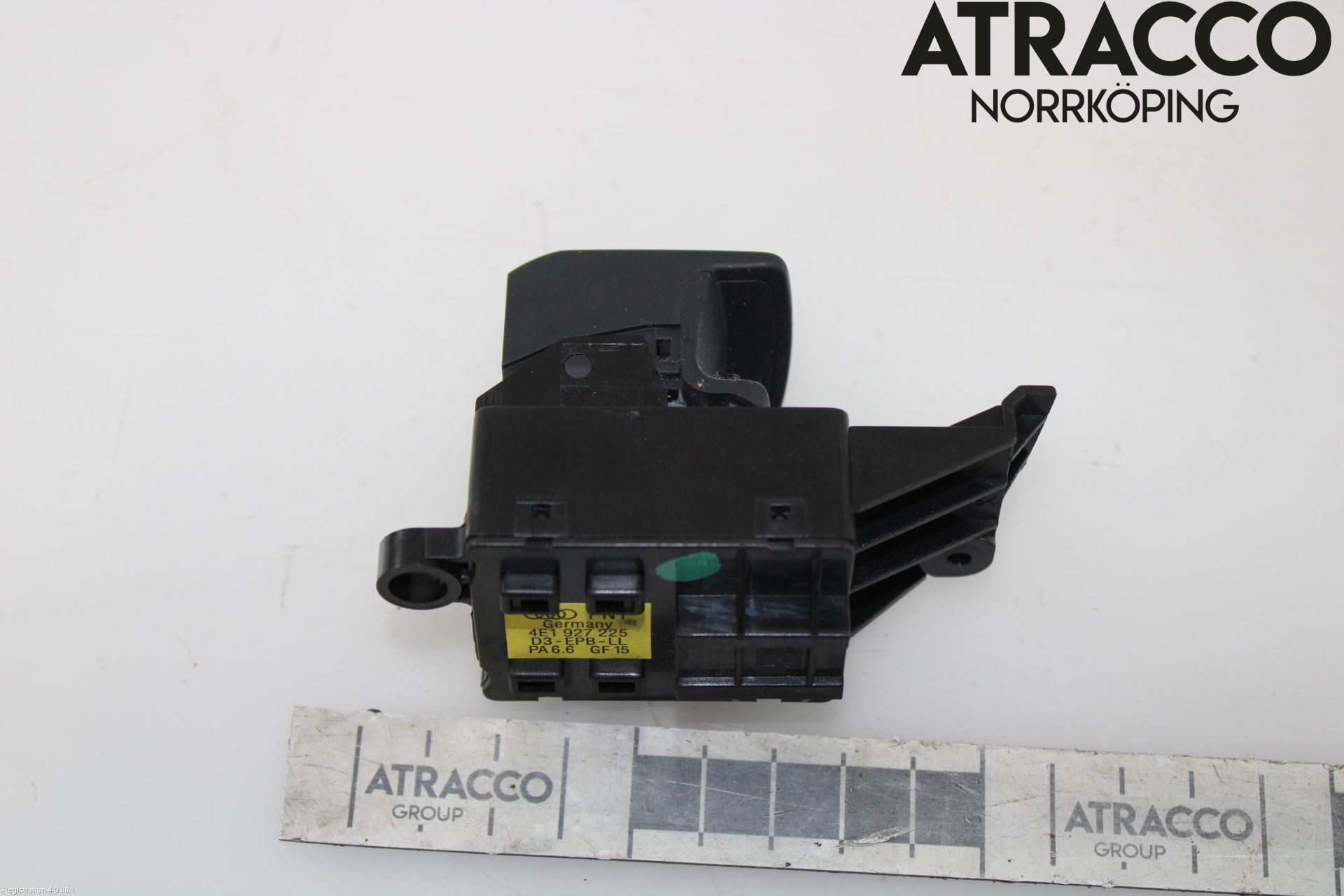 Audi A8/S8 4E  02-09 Strömställare Parkeringsbroms