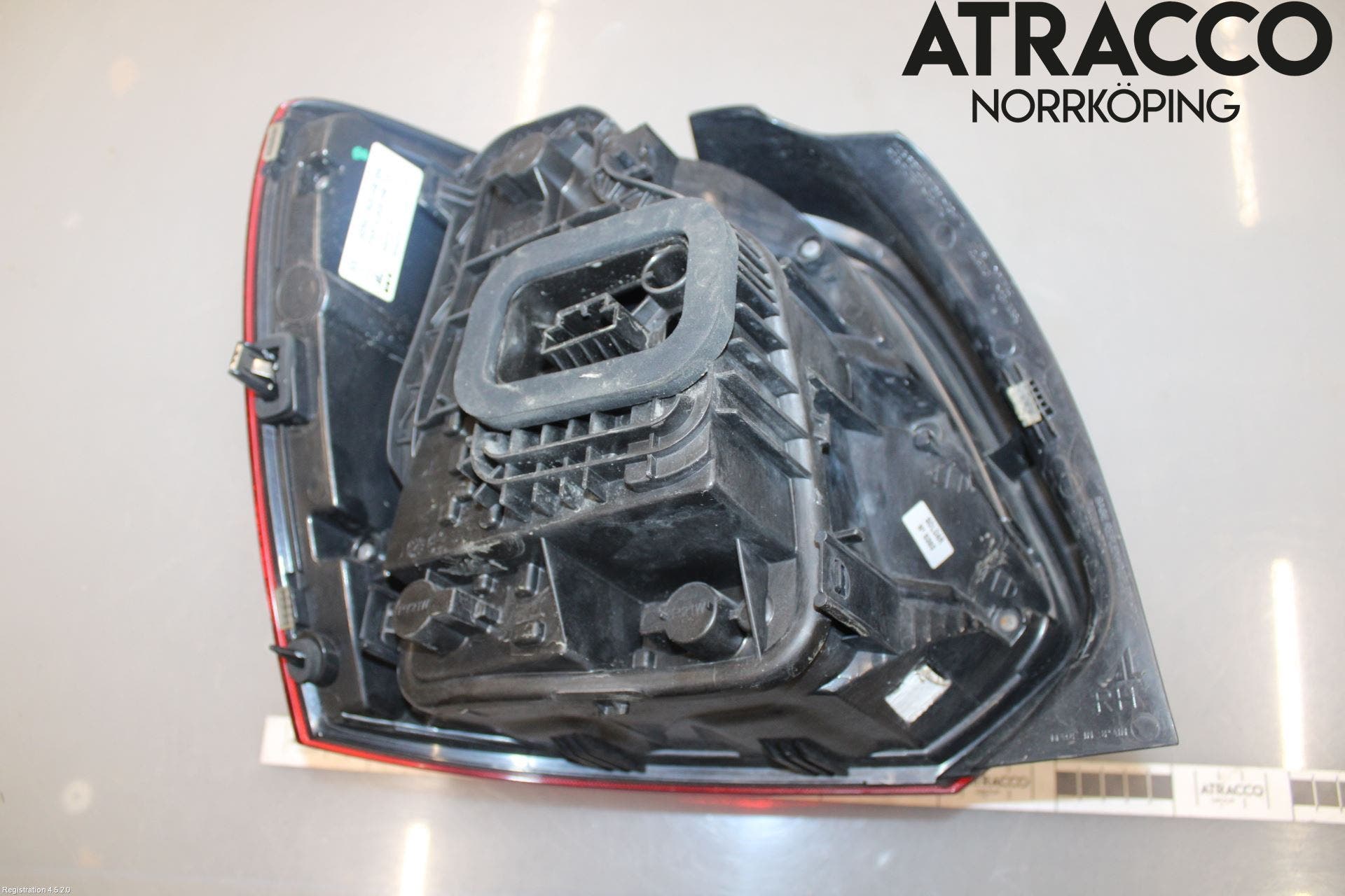 Volkswagen VW POLO 10-17 Bakljus Höger