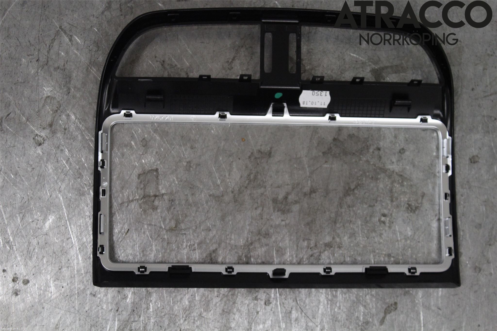Jaguar XE (X760) 15-24 Instrument-Radio Sarg