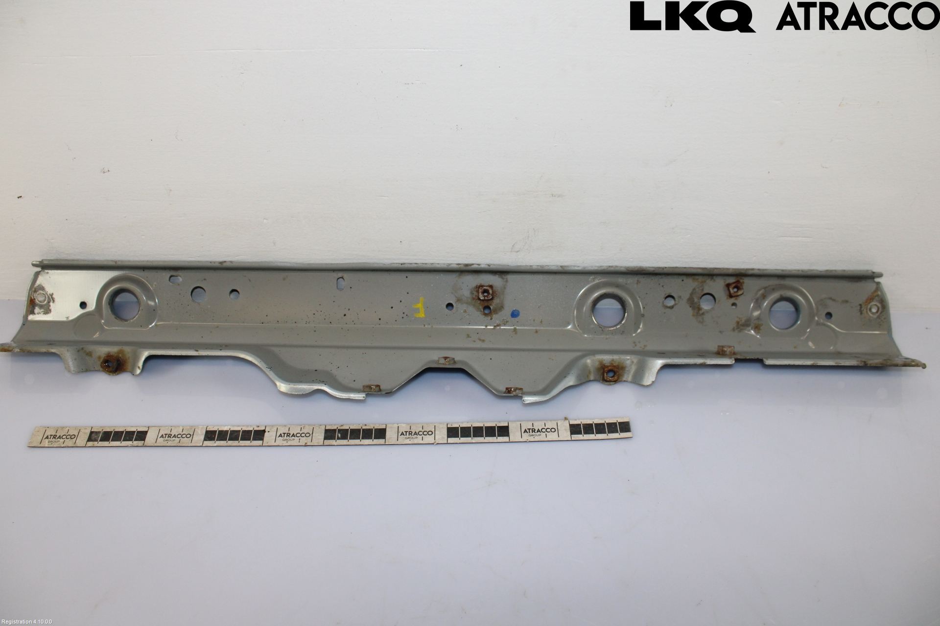 Toyota YARIS P1 03-05 Front Huvlåsplåt-Balk