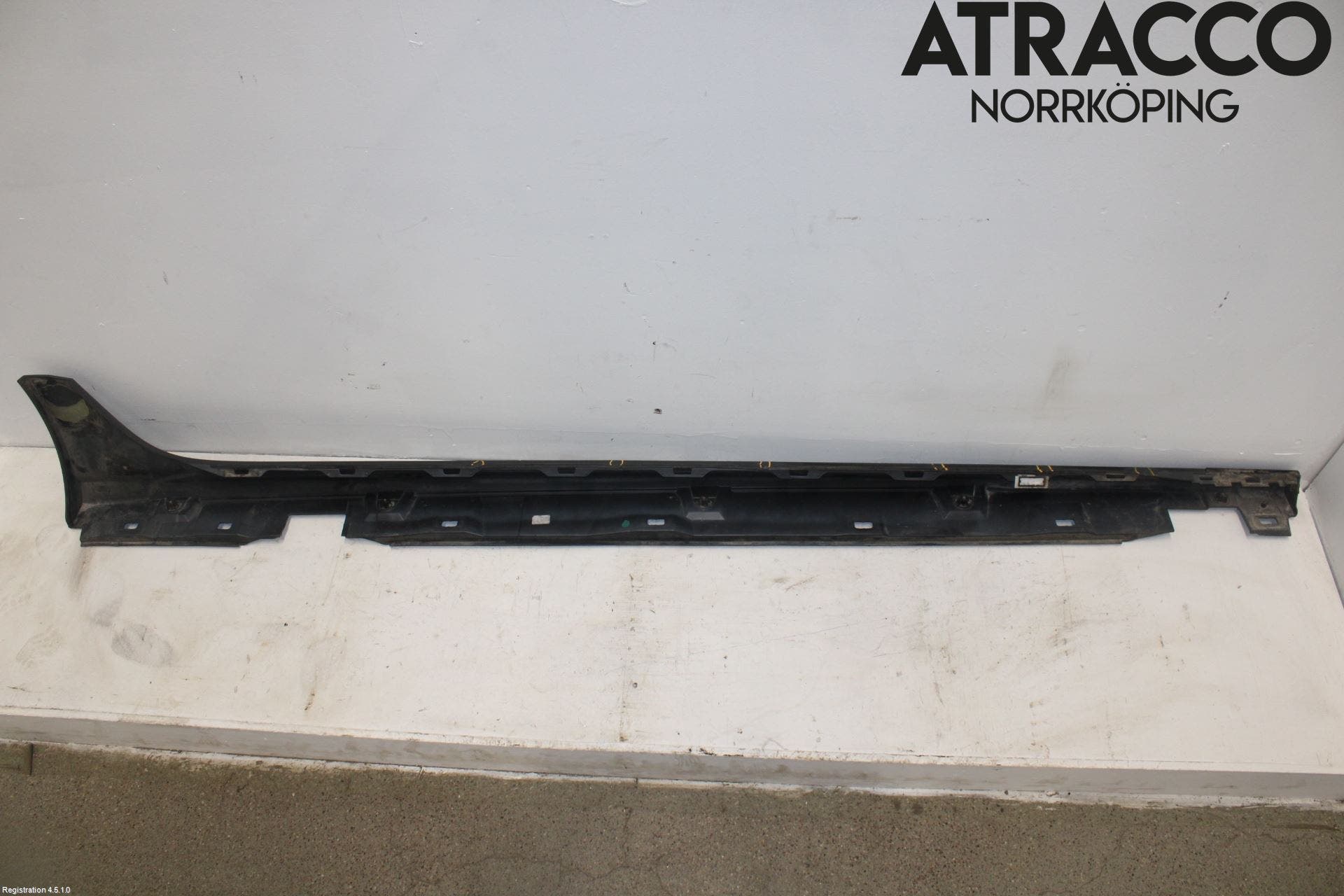 Audi A6 ALLROAD 12-18 Sidokjol Vä