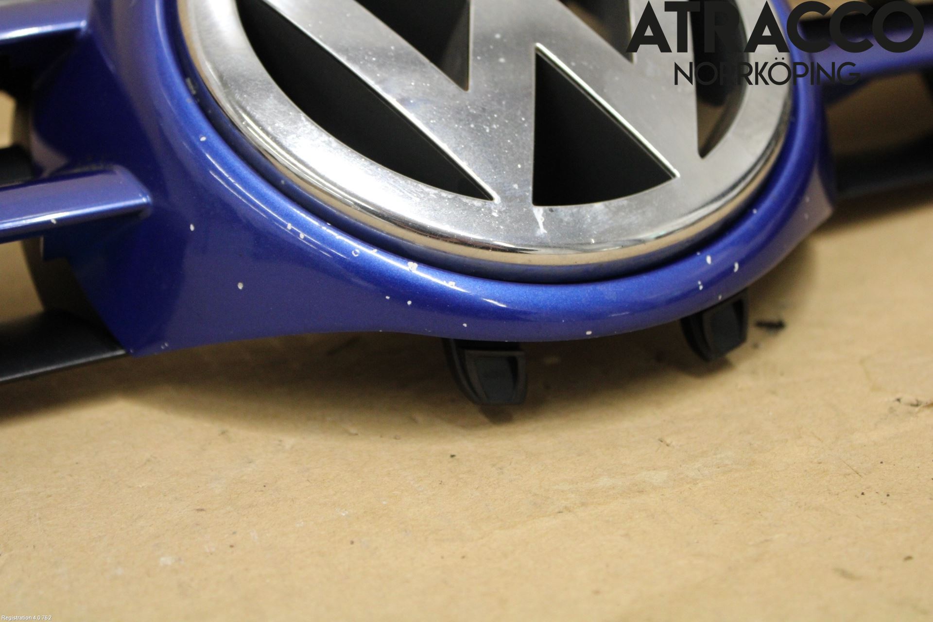 Volkswagen VW GOLF V 04-09 Grill Komp