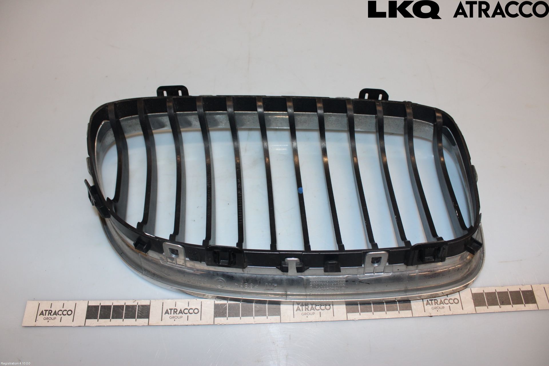 BMW 3 E90/91 SED/TOU 05-12 Grilldel Vänster