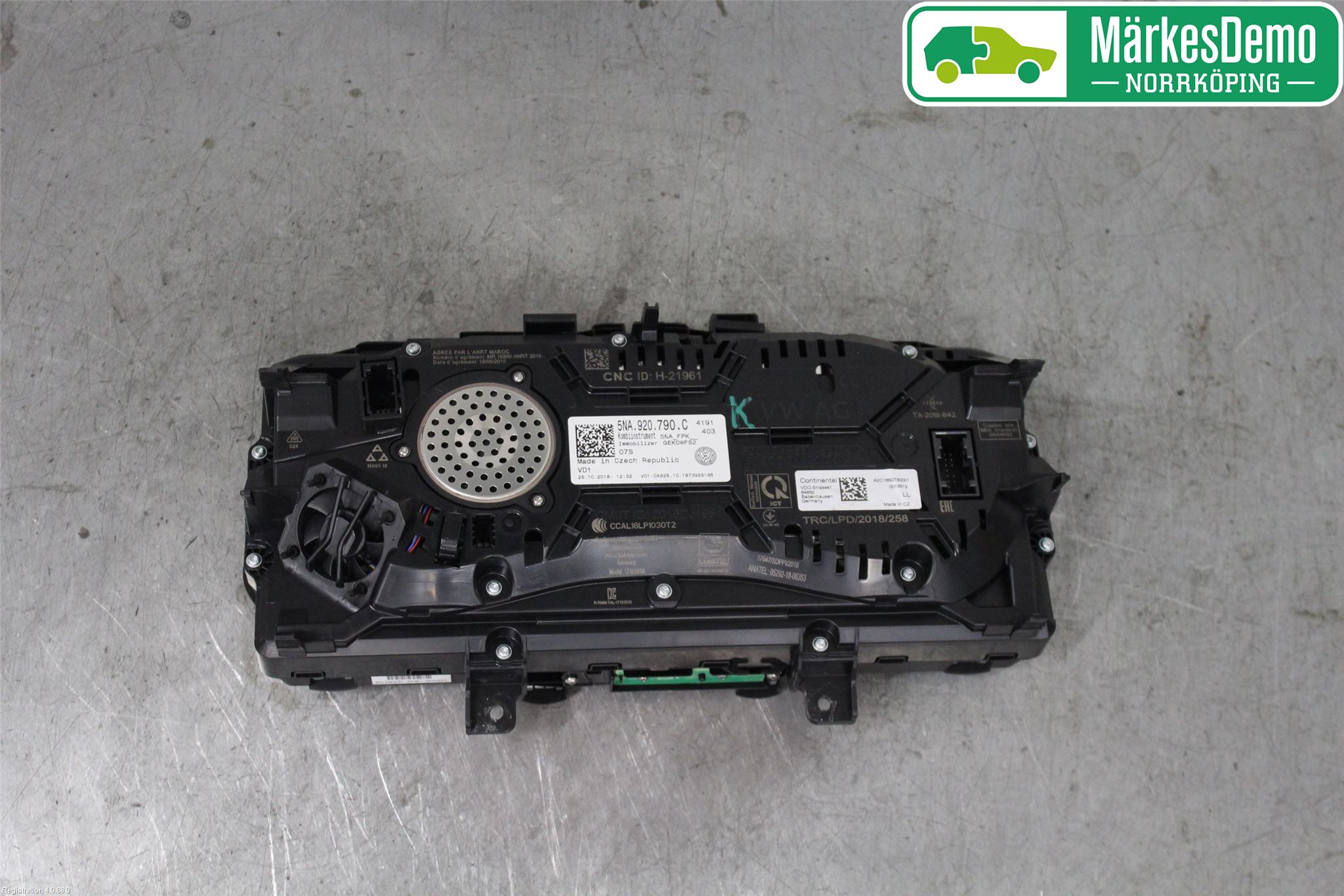 Volkswagen VW TIGUAN 16-24 Instrument Komb
