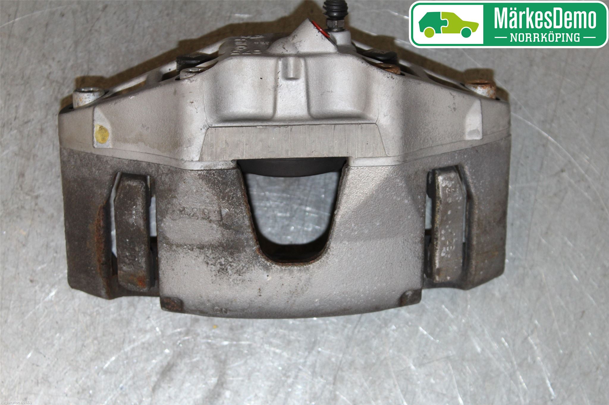 Volvo V40 12-19 Bromsok Fram Vänster