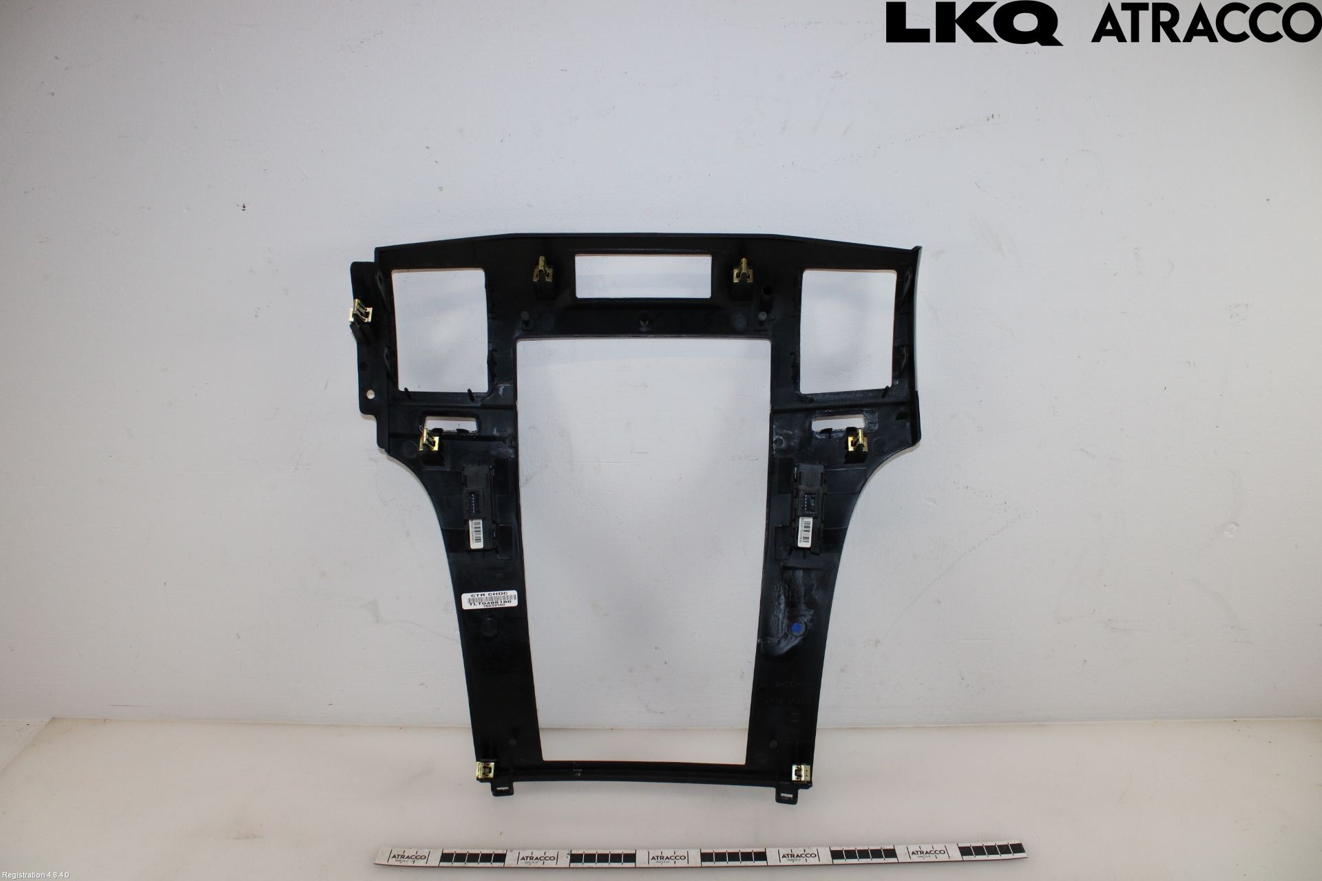 Cadillac ESCALADE Instrument-Radio Sarg