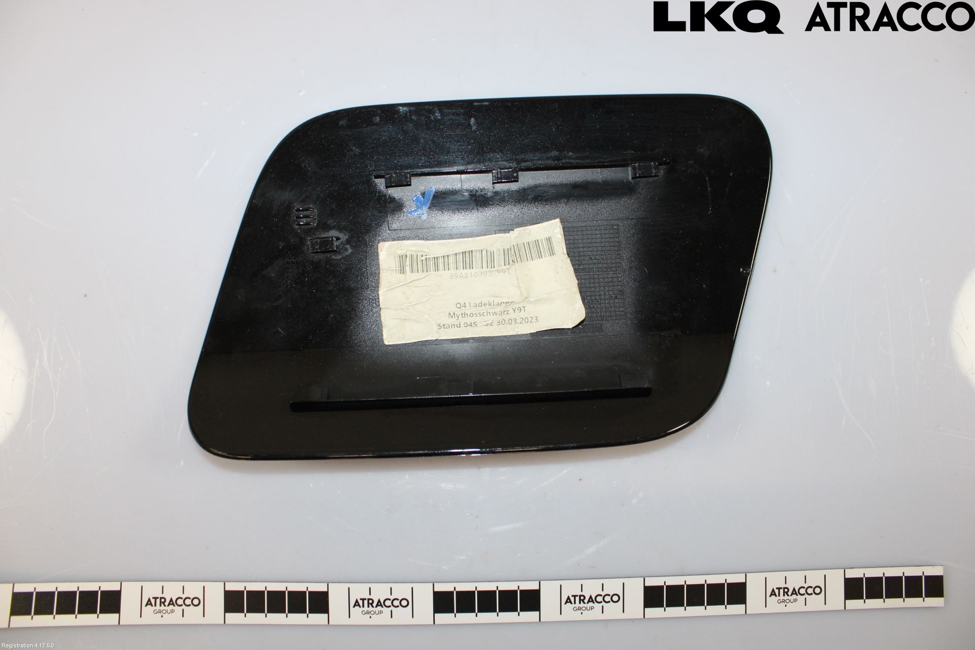 Audi Q4 E-TRON FZ 22- Tanklucka