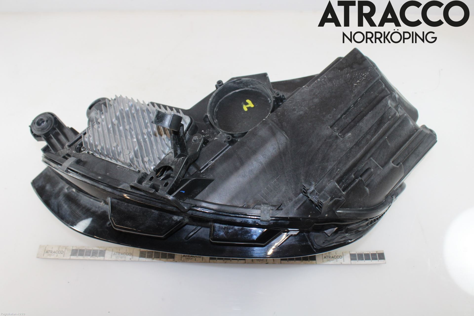 Audi A4/S4 B9 20- Strålkastare Höger