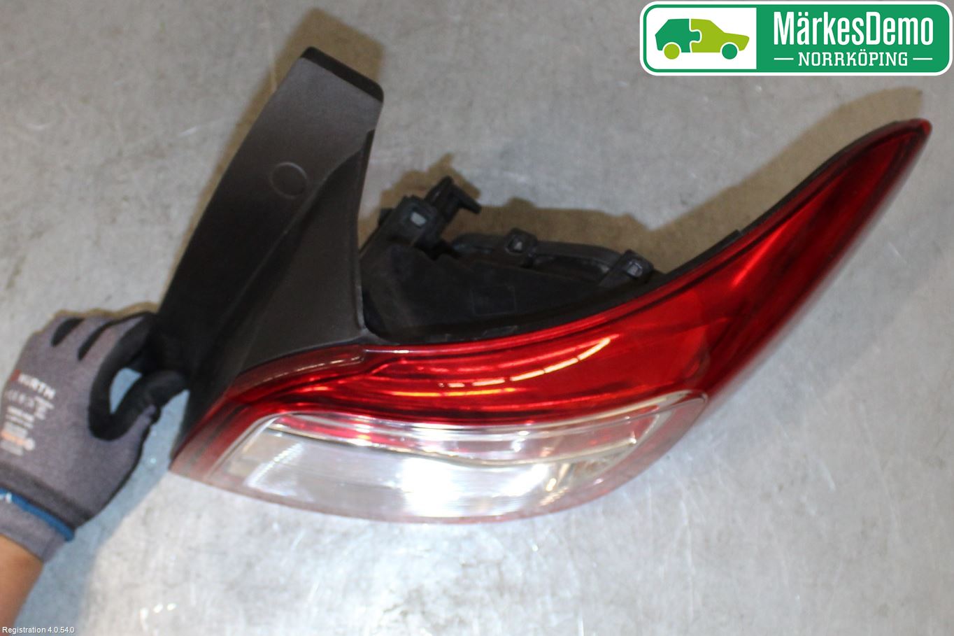 Dacia SANDERO/STEPWAY 13-20 Bakljus Höger