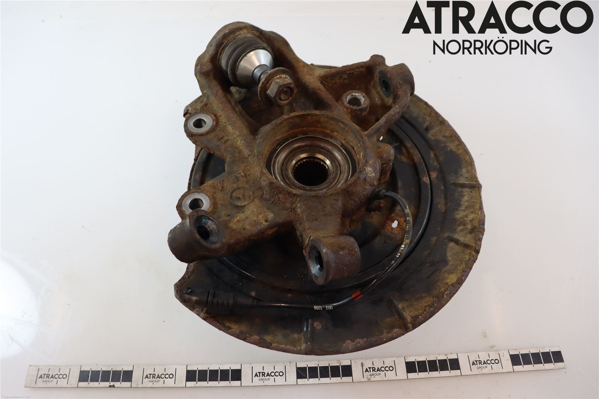 Mercedes-Benz MB ML (W164) 05-11 Hjullagerhus-Spindel Vä B