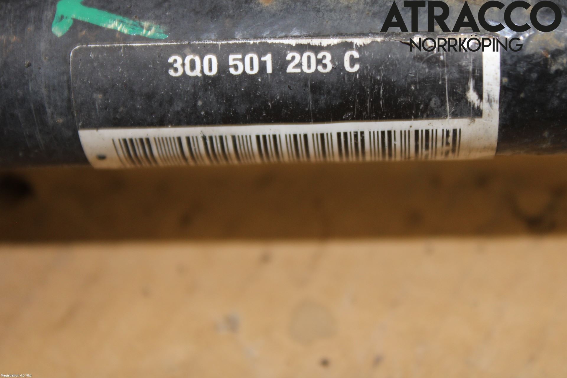 Volkswagen VW PASSAT 15-19 Drivaxel Bak Vänster