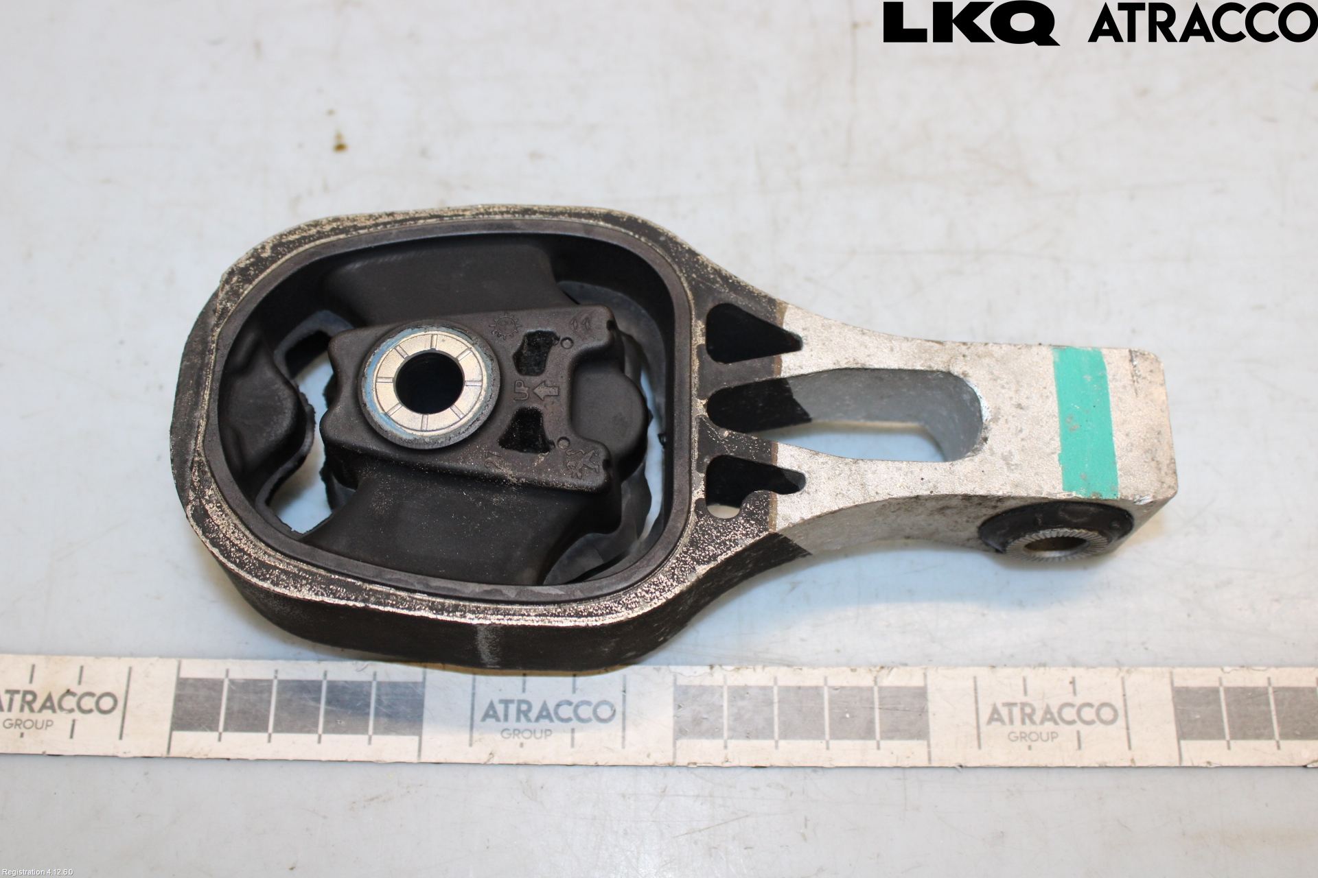 Opel MOKKA 21- Motorfäste