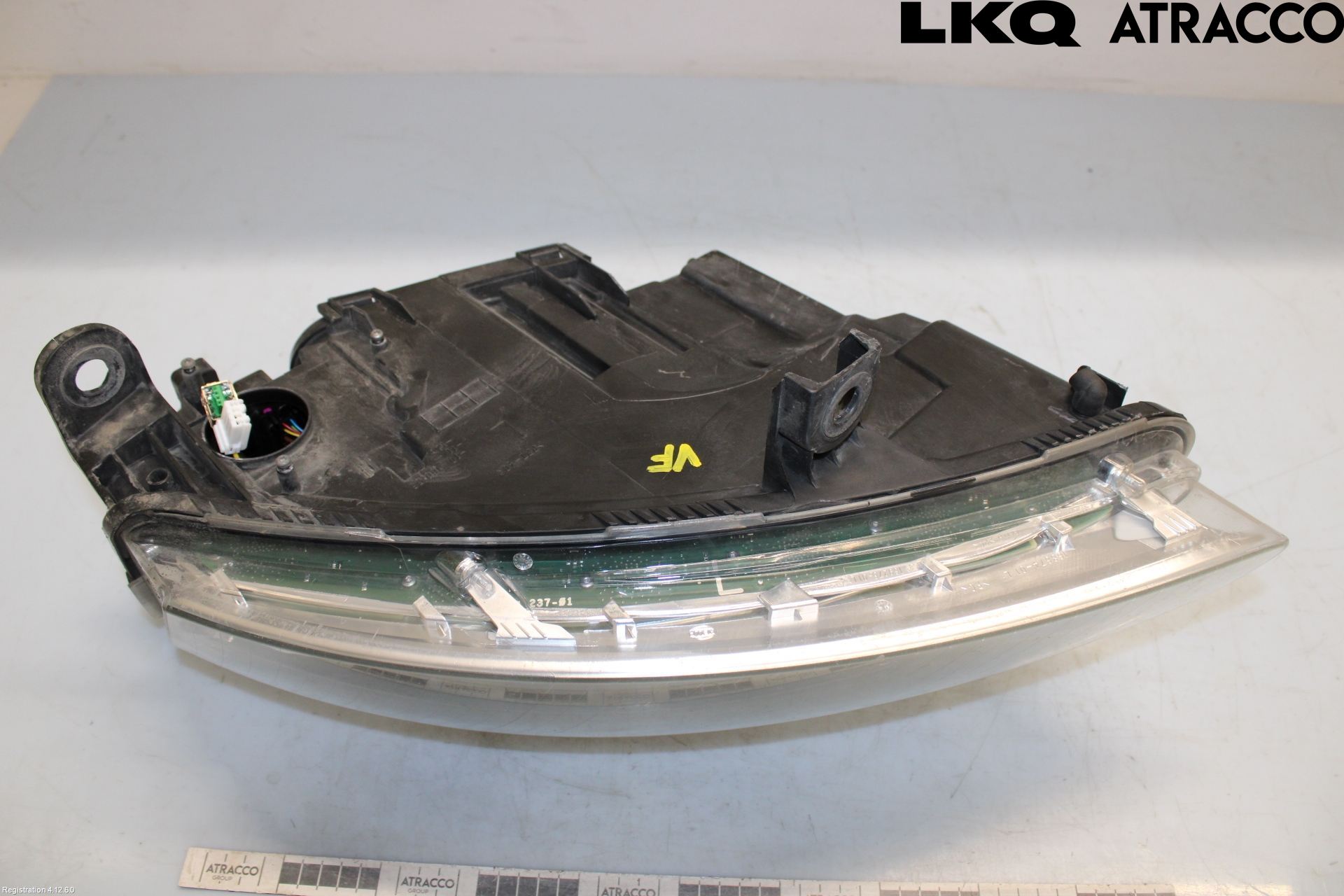 Audi A6/S6     05-11 Strålkastare Vänster