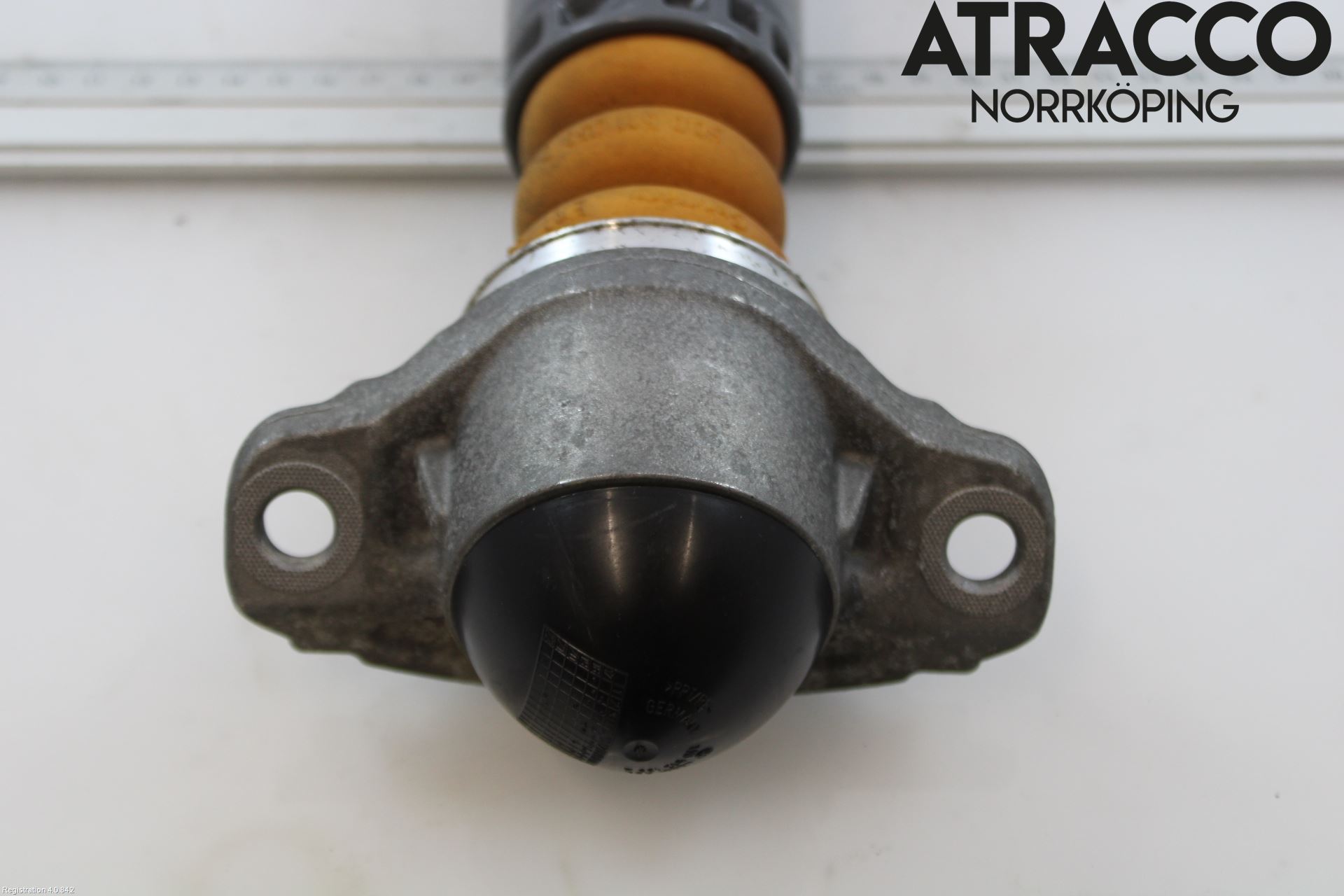 Audi A3/S3 8Y 21- Stötdämpare Bak