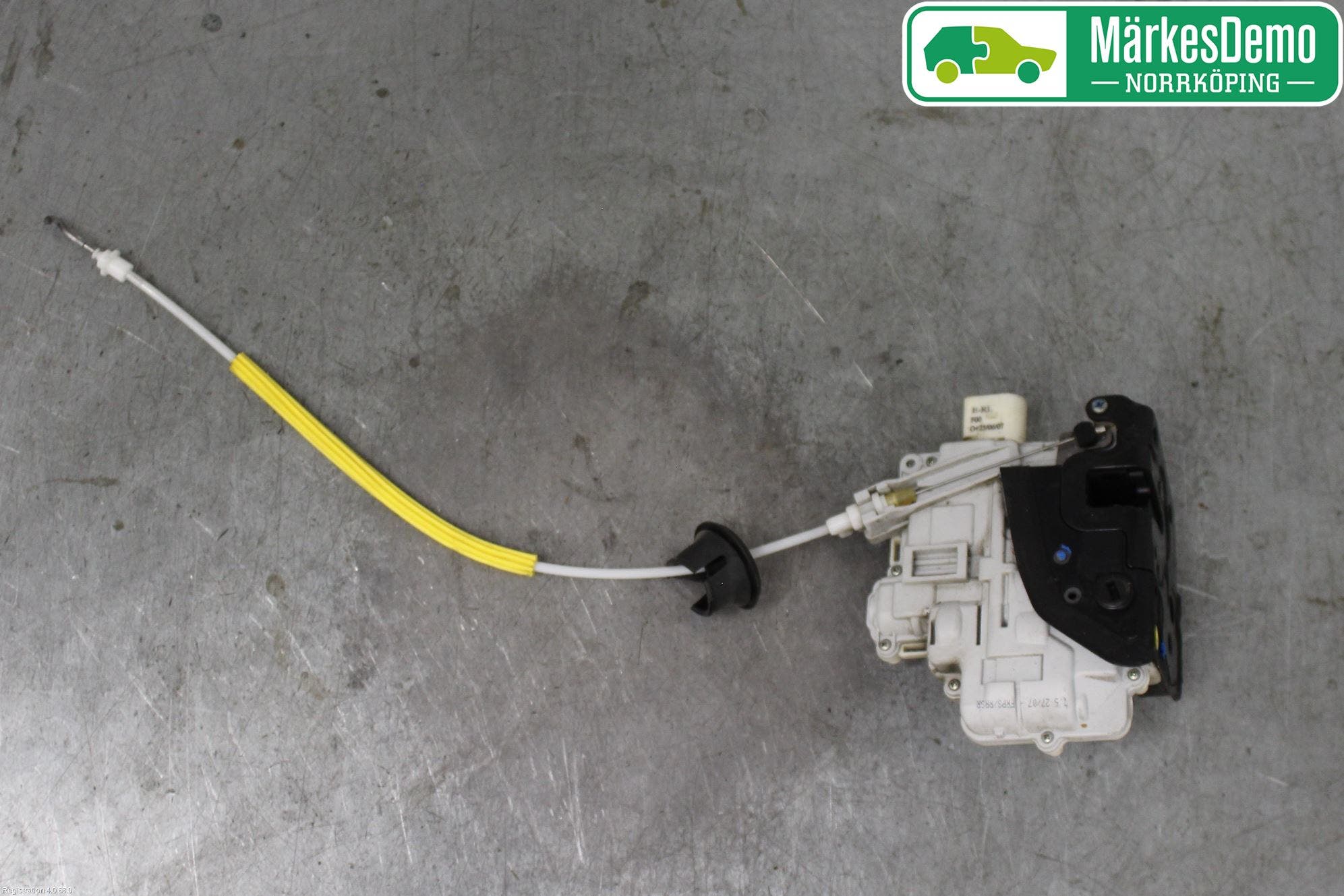 Audi A4/S4 05-07 Låskista-Dörrlås