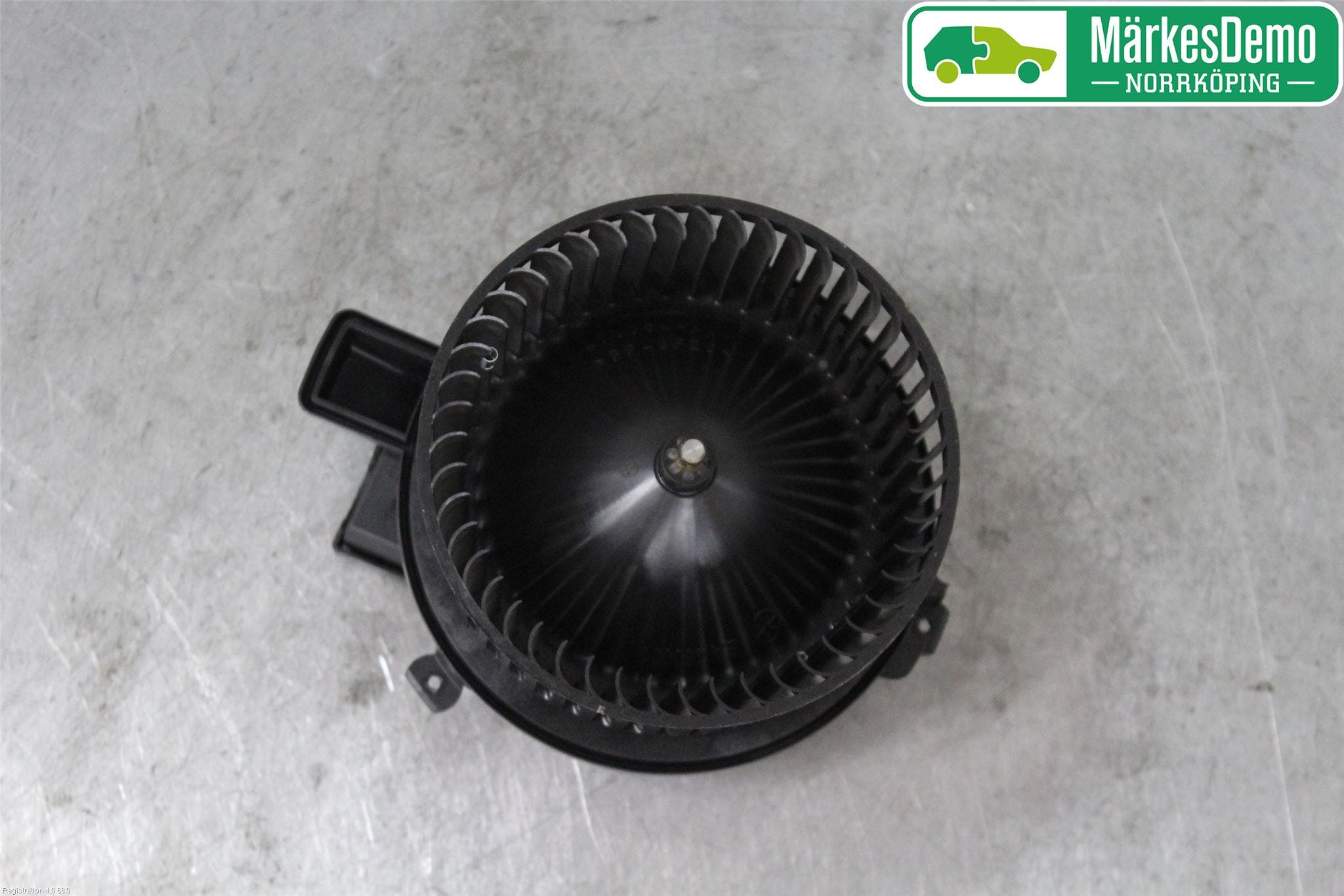 Audi A4/S4 B9 20- Värmefläkt