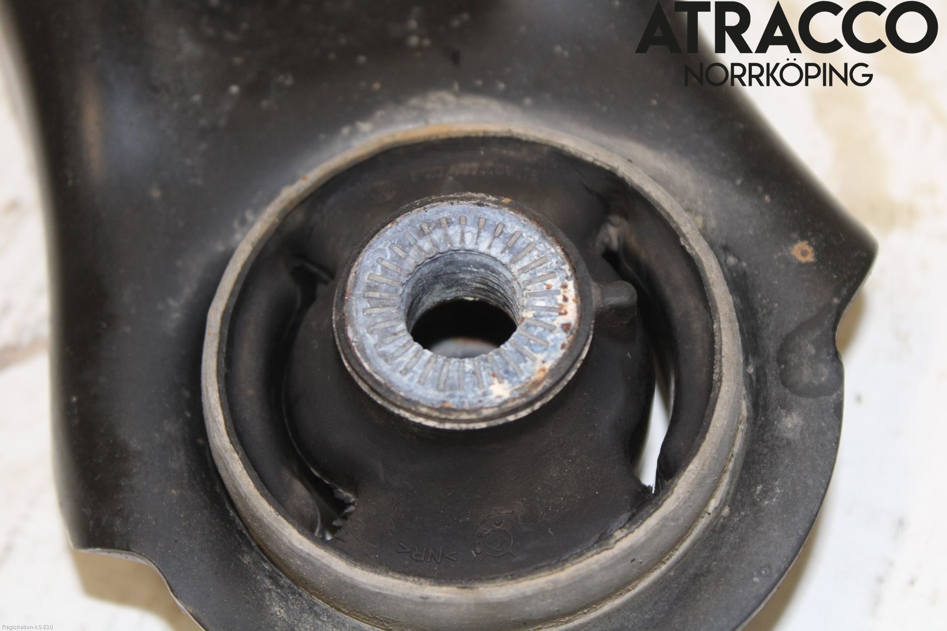 Seat ATECA 16->> Bärarm Fram Undre Hö