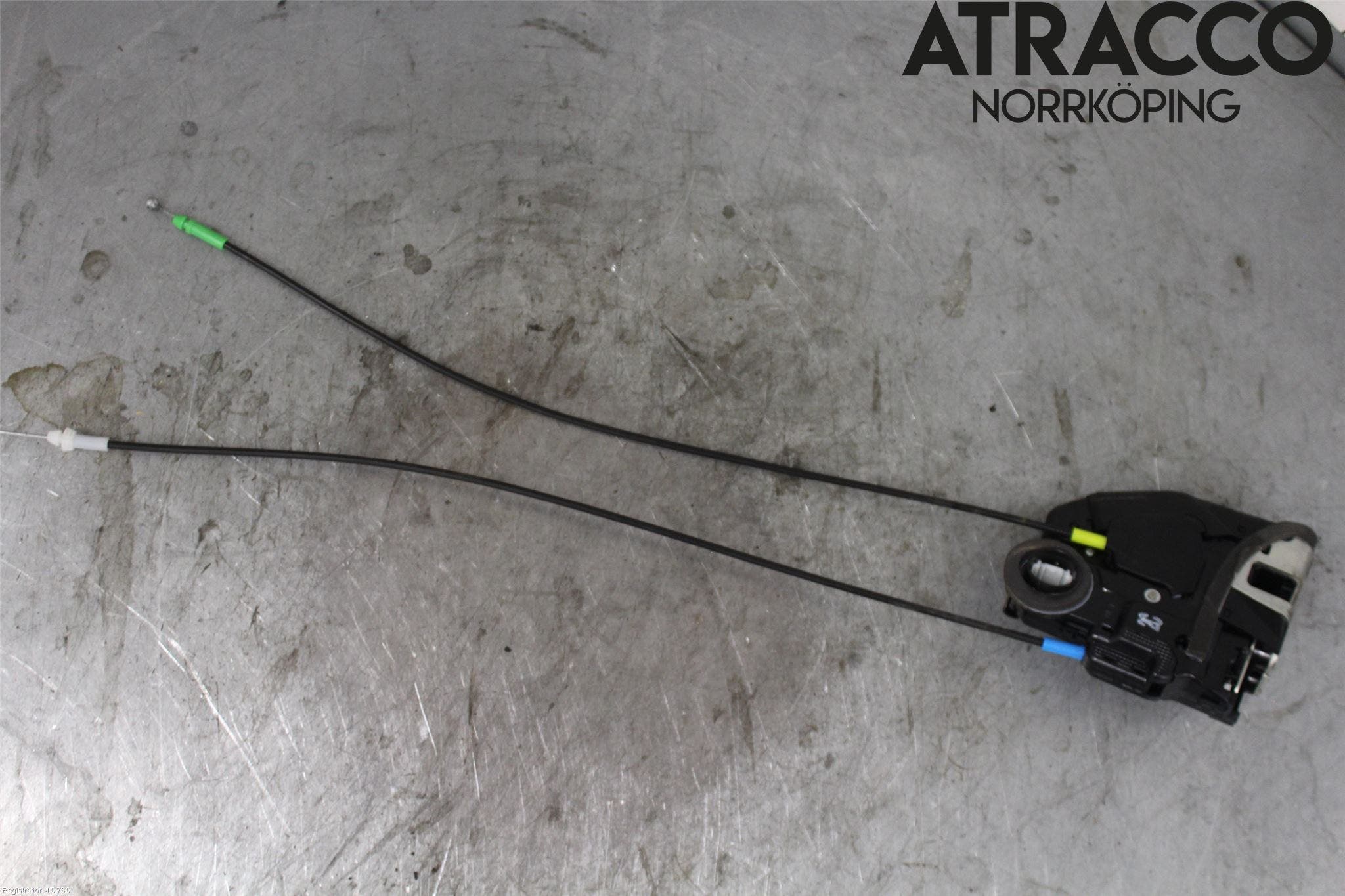 Toyota AURIS 10-12 Låskista-Dörrlås